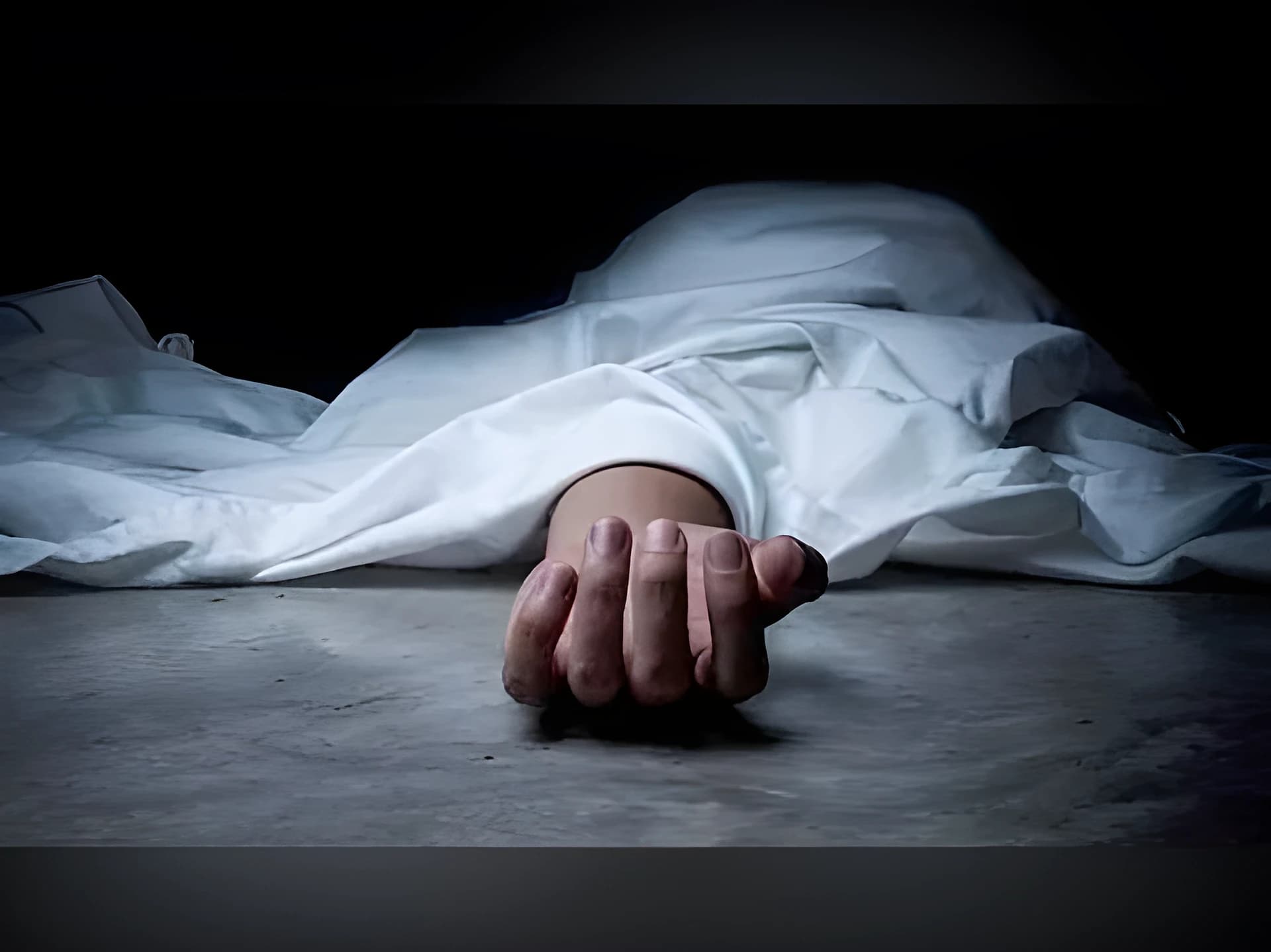 కడుపునొప్పితో దంపతుల మృతి.. కలకలం