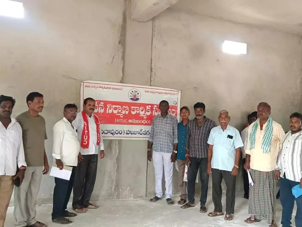 కార్మికులకు రూ.26 వేల కనీస వేతనం ఇవ్వాలి