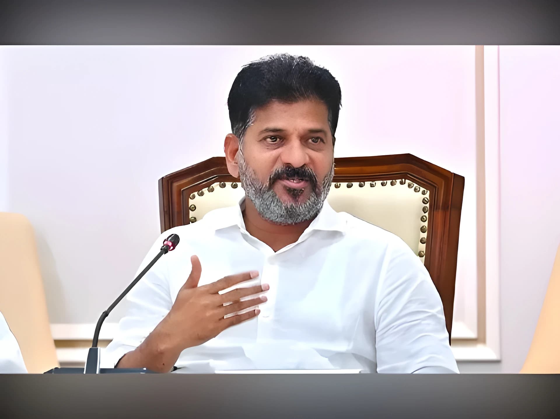 CM రేవంత్ రెడ్డితో సింగపూర్ ప్రతినిధుల భేటీ