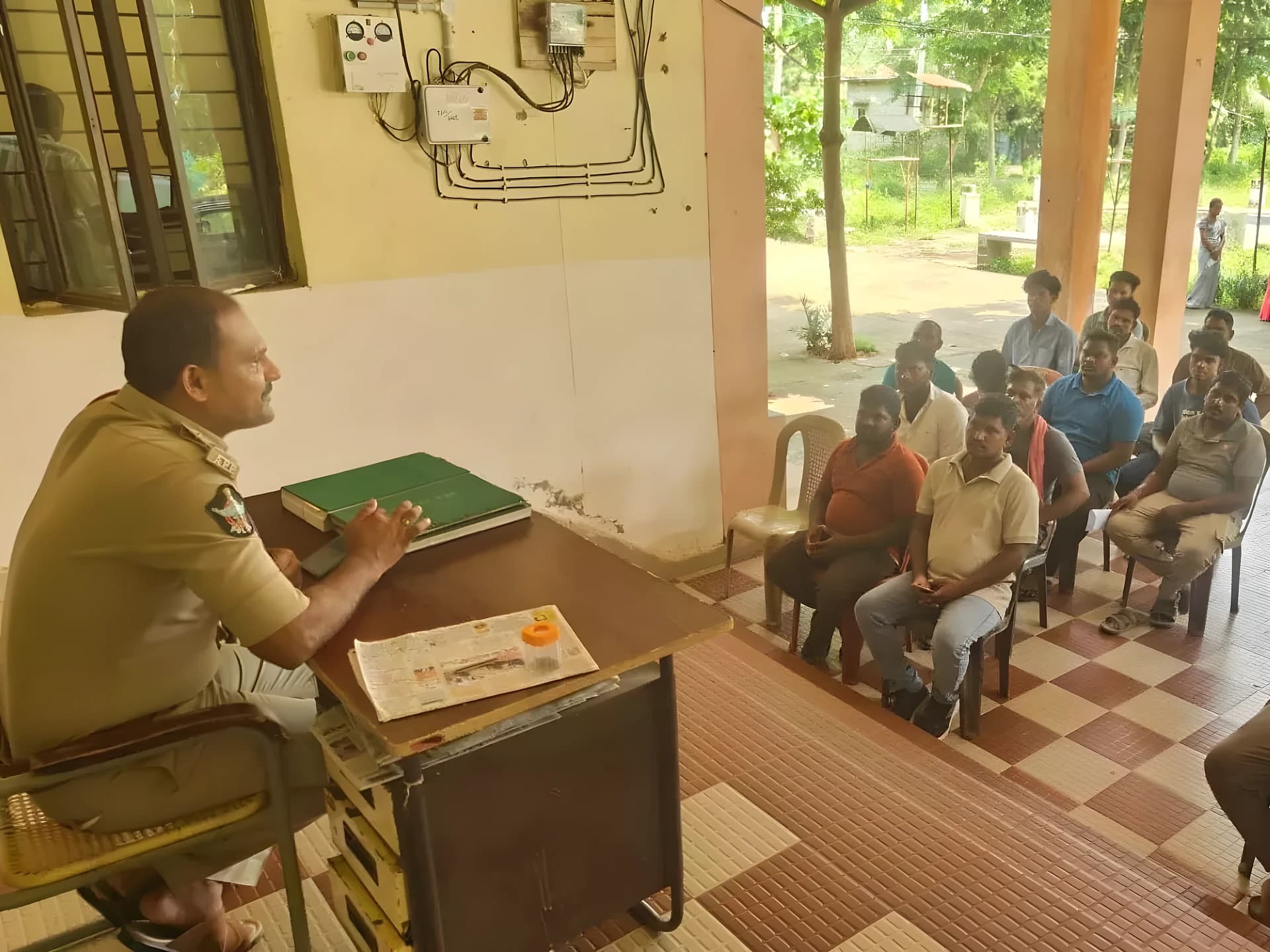 డీజేలు, లౌడ్స్పీకర్లపై పోలీసుల అవగాహన సదస్సు