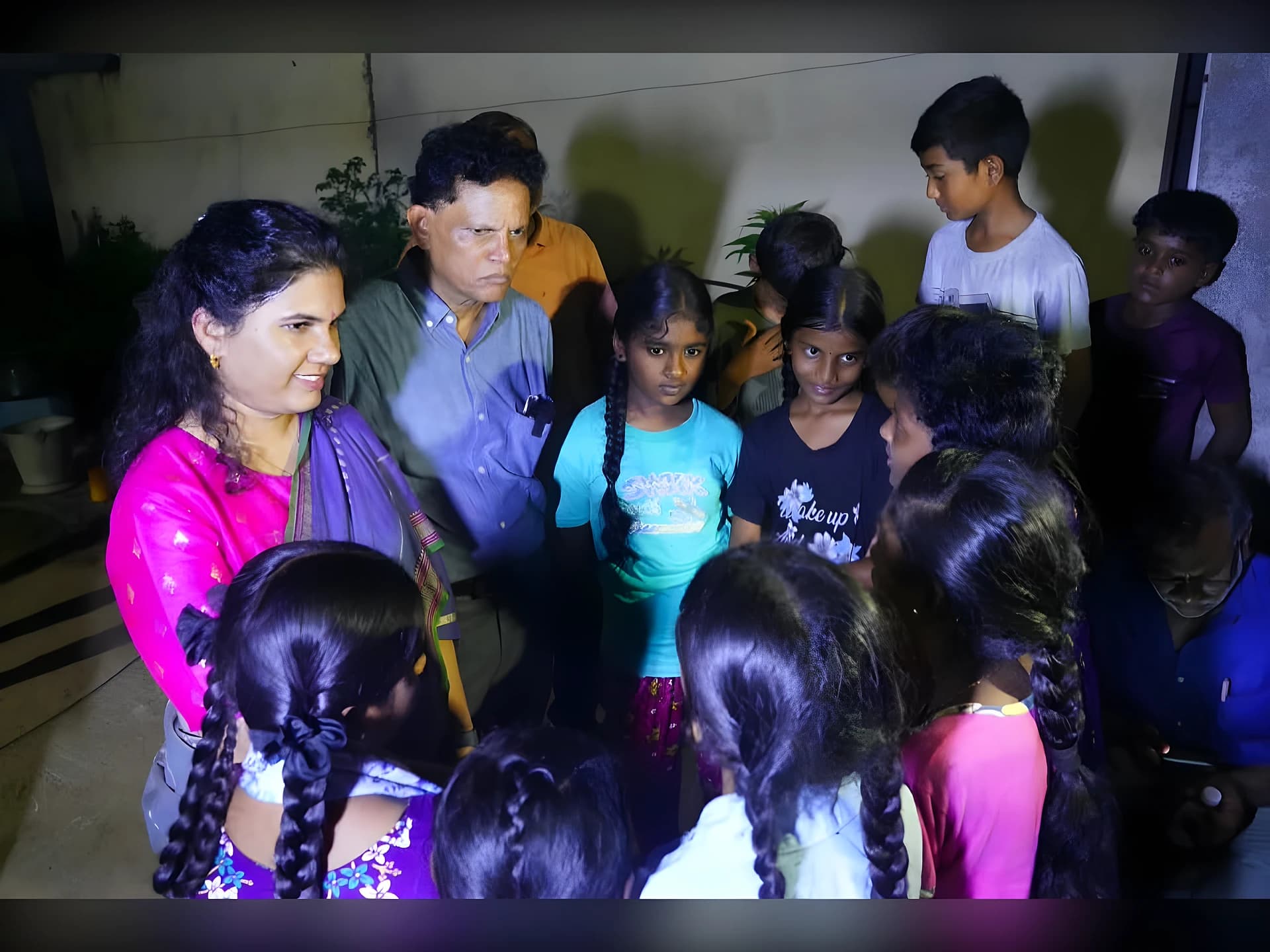 ప్రభుత్వ స్కూల్లో TPF పర్యటన.. విద్యార్థులతో మాటామంతీ