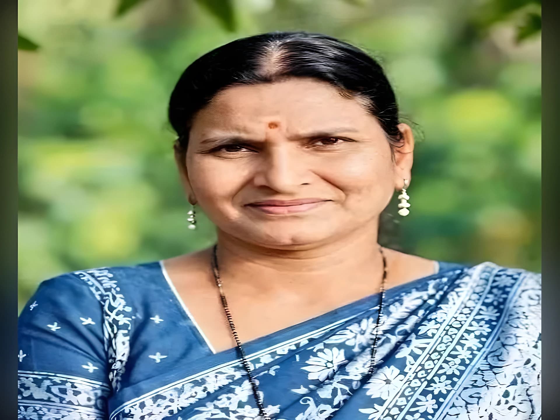 రోడ్డు ప్రమాదంలో టీచర్ మృతి!