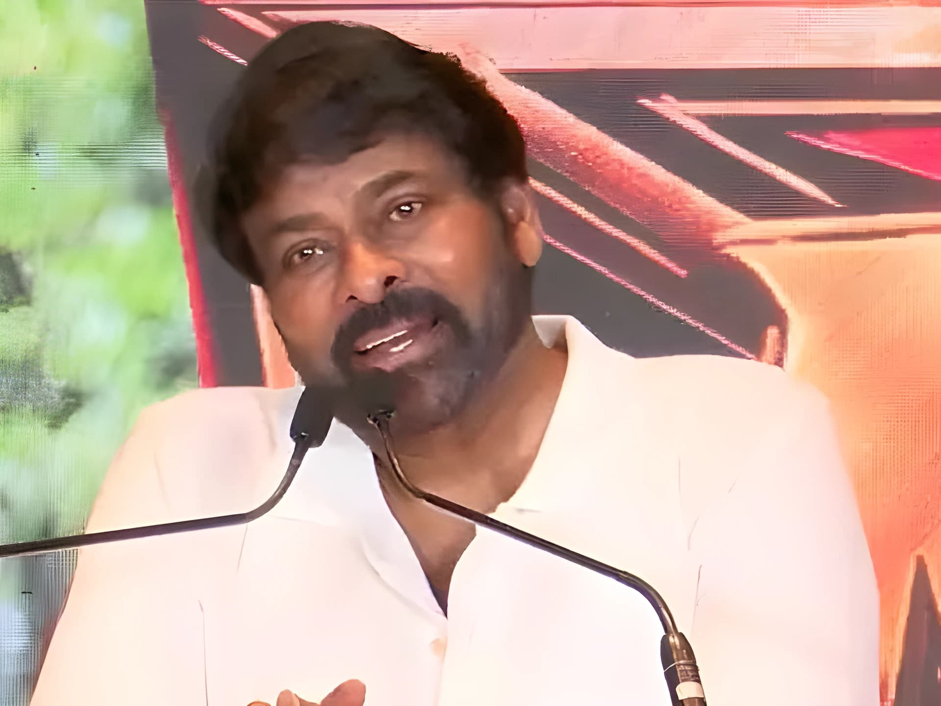 చిరంజీవి సినిమాలపై భారీ అంచనాలు!