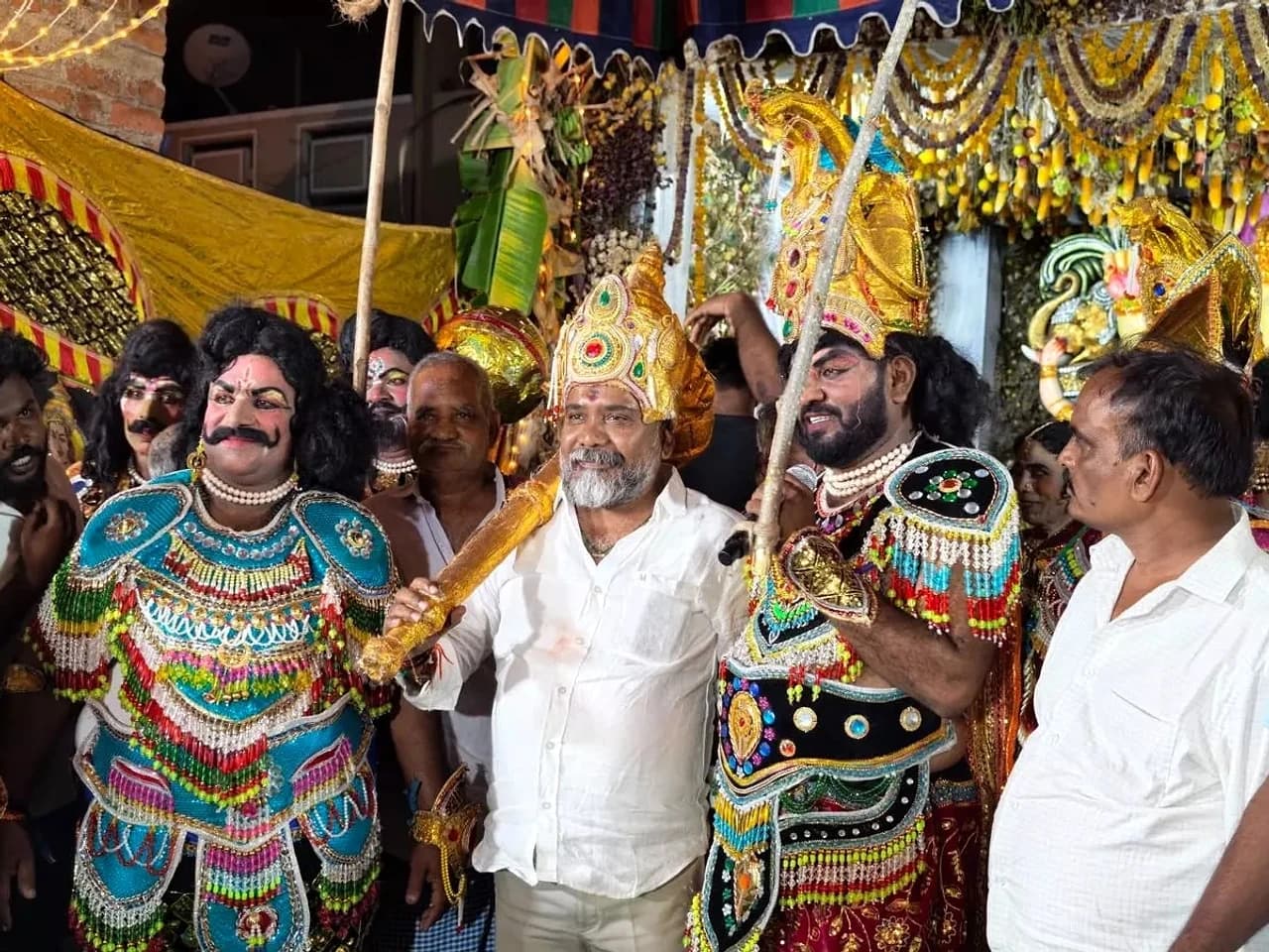 జానపద కళలను కాపాడుకుందాం: MLA