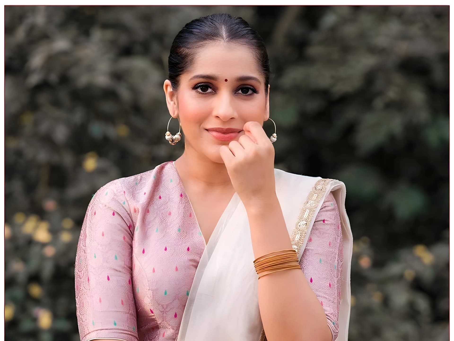 కుక్క కాటుతో బాలుడి మృతి.. రష్మి గౌతమ్ స్పందన!