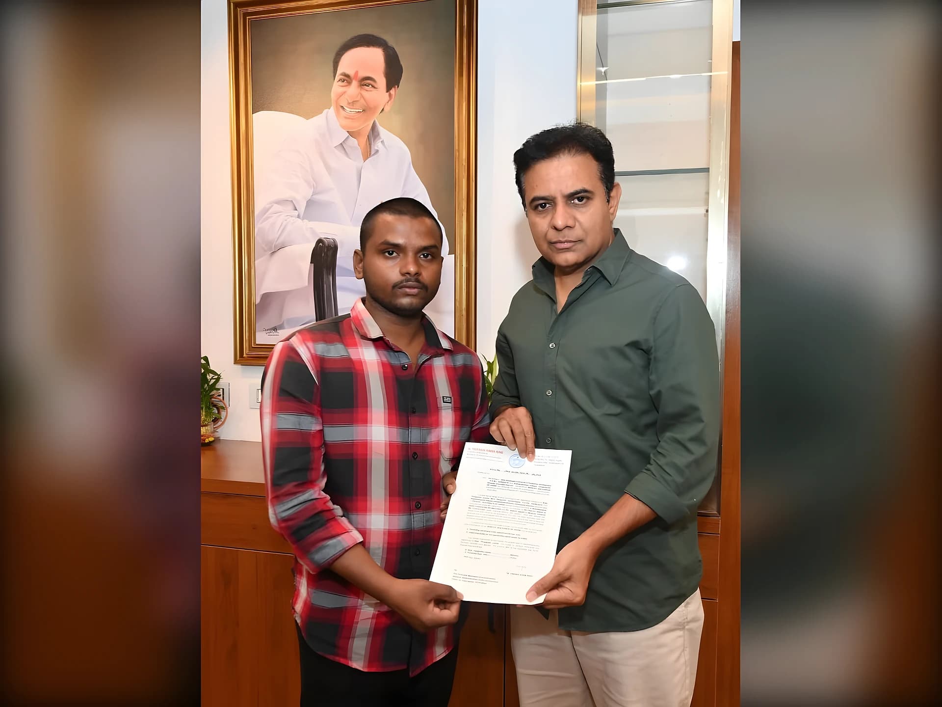 మస్కట్లో మహిళ.. KTR భరోసా!