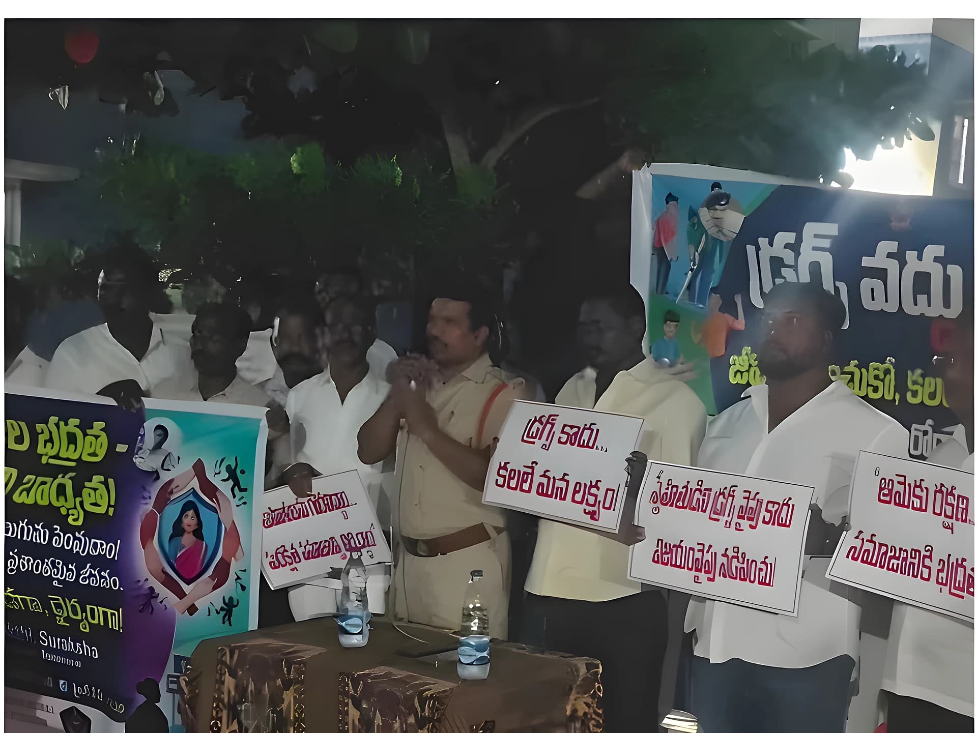 టిట్కో హౌసెస్లో పోలీస్ హెచ్చరిక..!