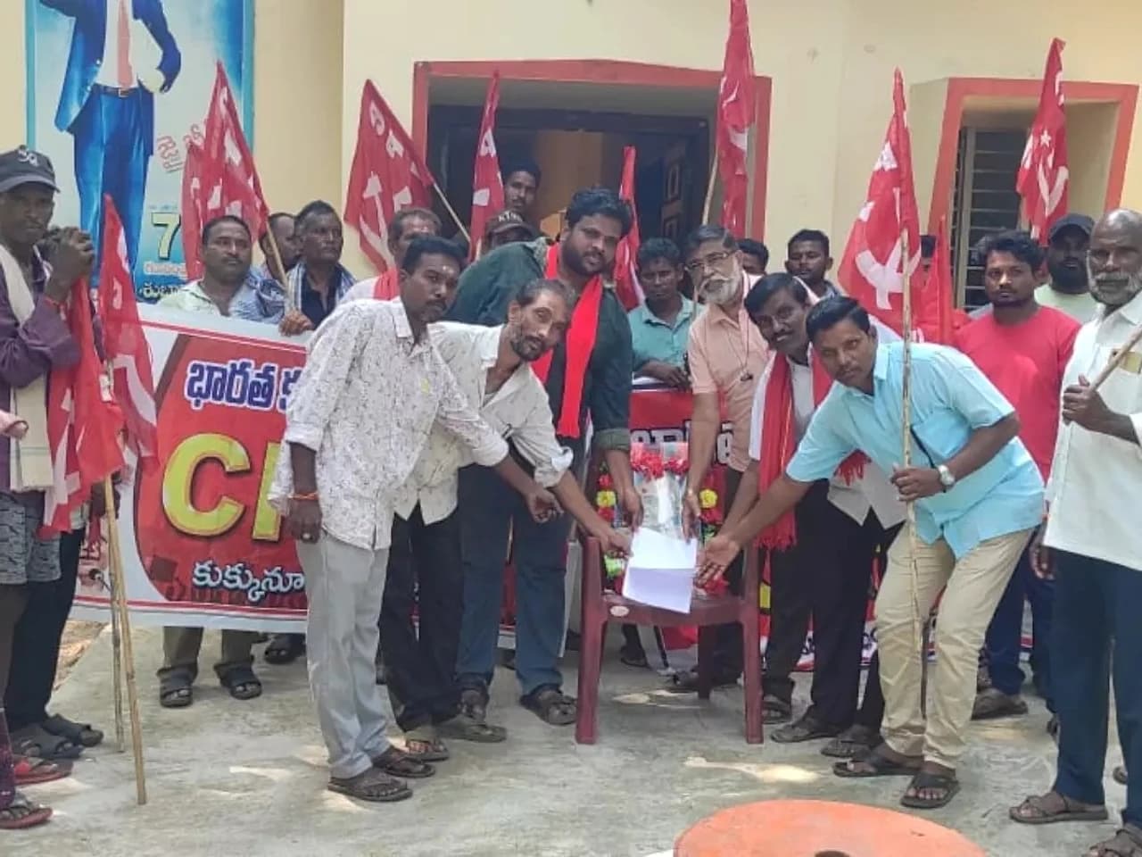 SIRను రద్దు చేయాలని నిరసన