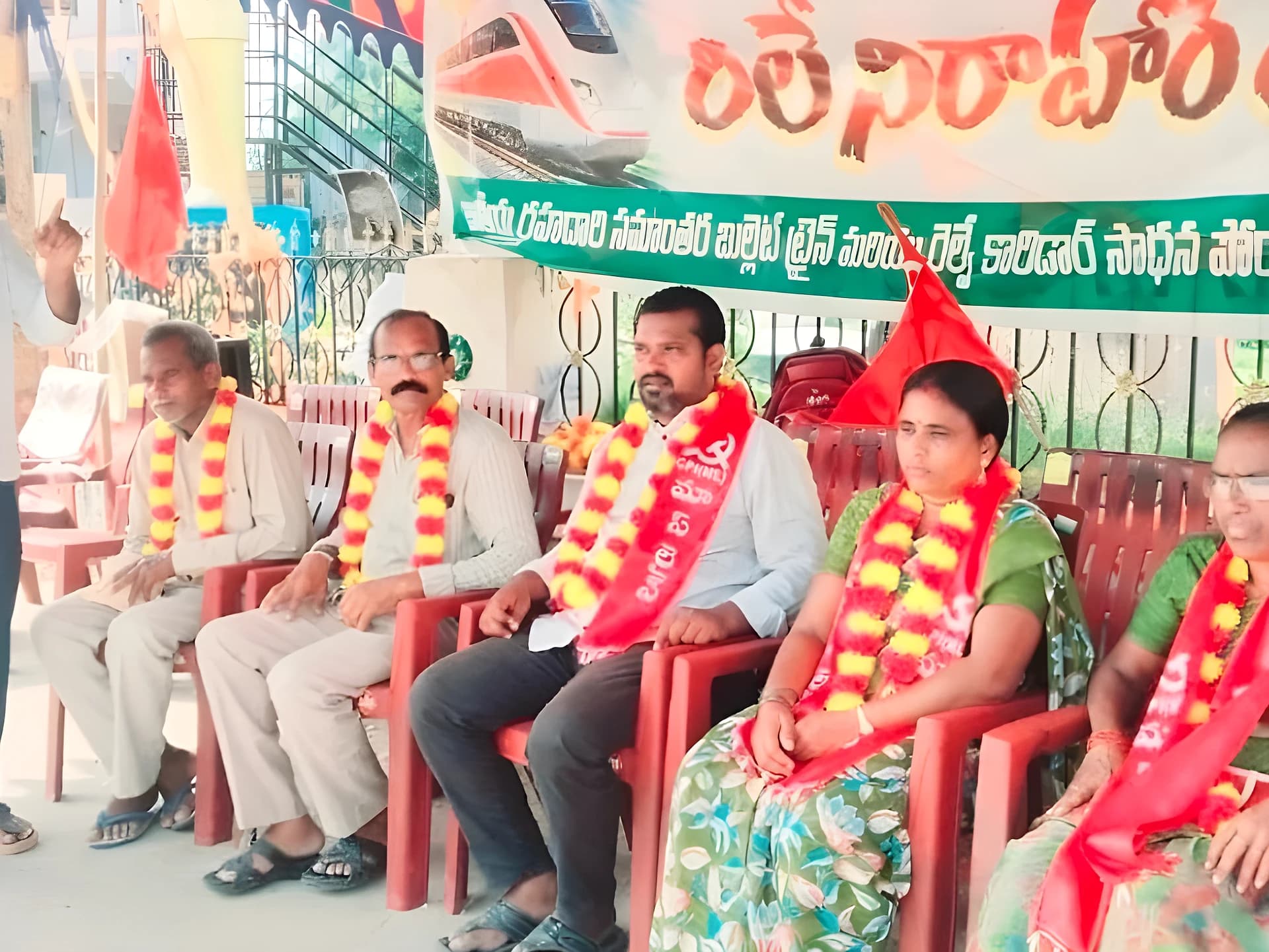 బుల్లెట్ ట్రైన్ కారిడార్పై కాంగ్రెస్ క్లారిటీ ఇవ్వాలి