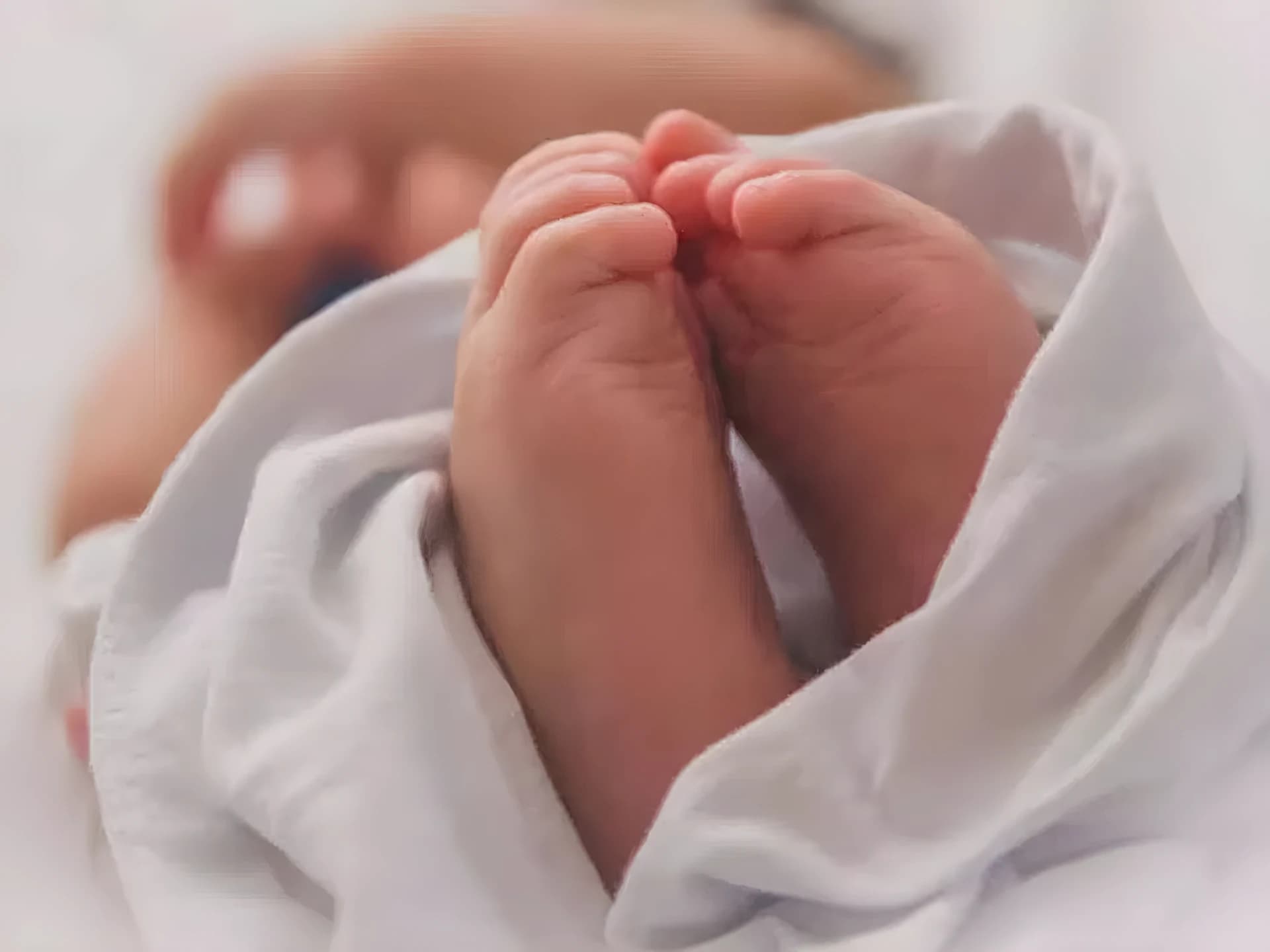 100 కోసం పసికందు ప్రాణం తీశాడు