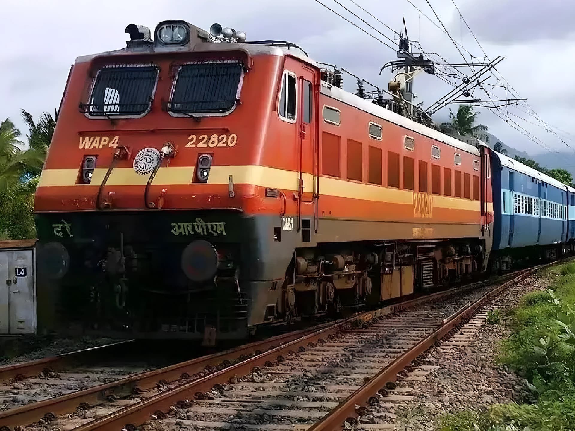 దసరాకి ప్రత్యేక రైలు సర్వీసులు