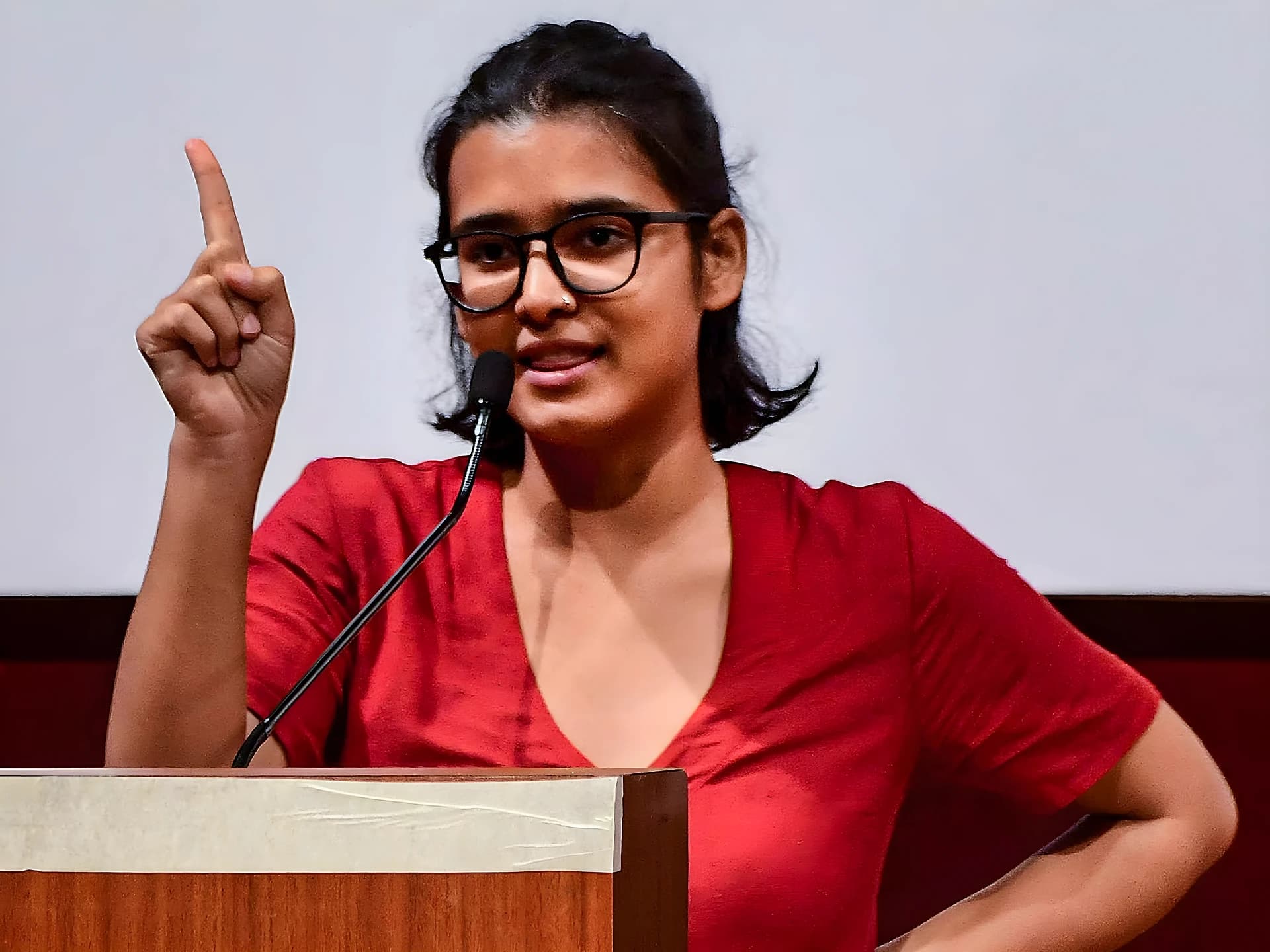 "రిలీజ్ ఎప్పుడు?" నేహా బోరా ఫైర్