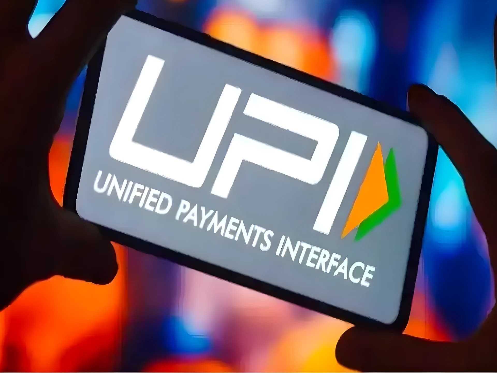 UPI ఛార్జీలు భారీగా తగ్గించాలంటున్న IIT బాంబే!