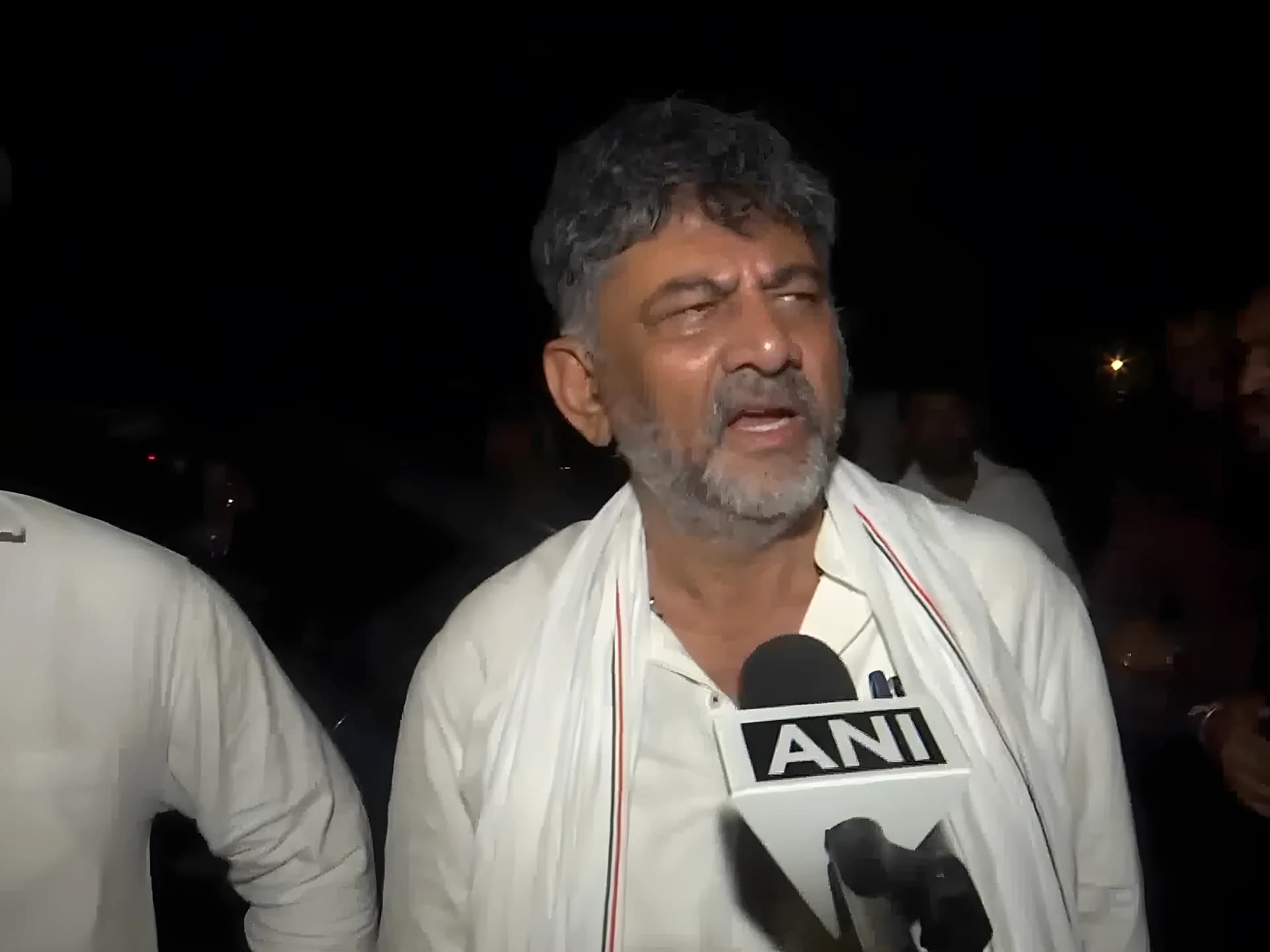 బ్యాలెట్ పేపర్ తిరిగి తేవాలి.. DK శివకుమార్ కీలక కామెంట్స్!