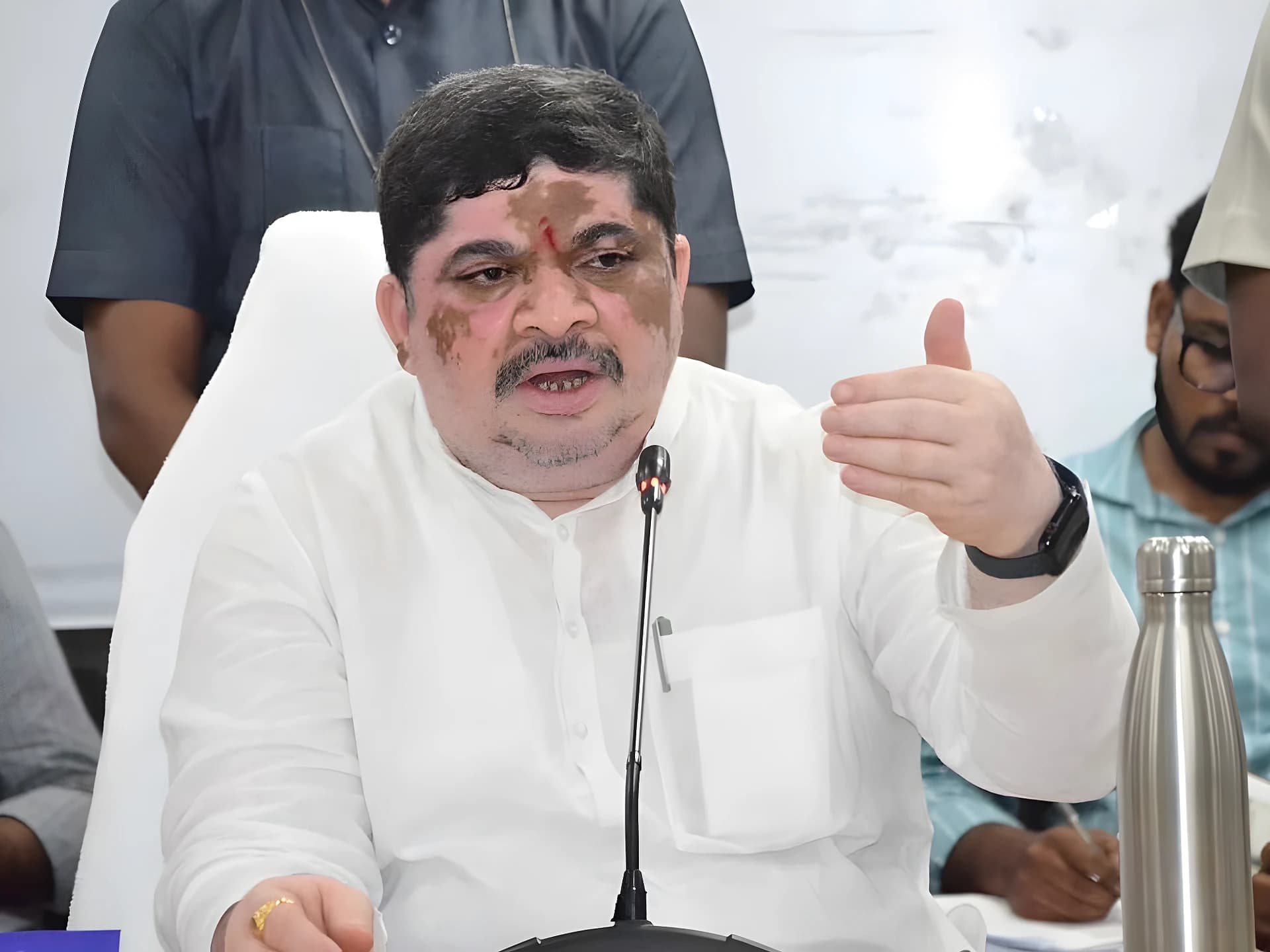 ఆర్టీసీ–మెట్రో కామన్ పాస్ ధరలు పరిశీలిస్తాం
