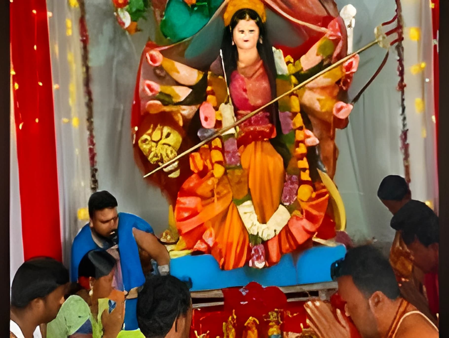 భక్తిశ్రద్ధలతో మహాచండీ దేవి పూజలు