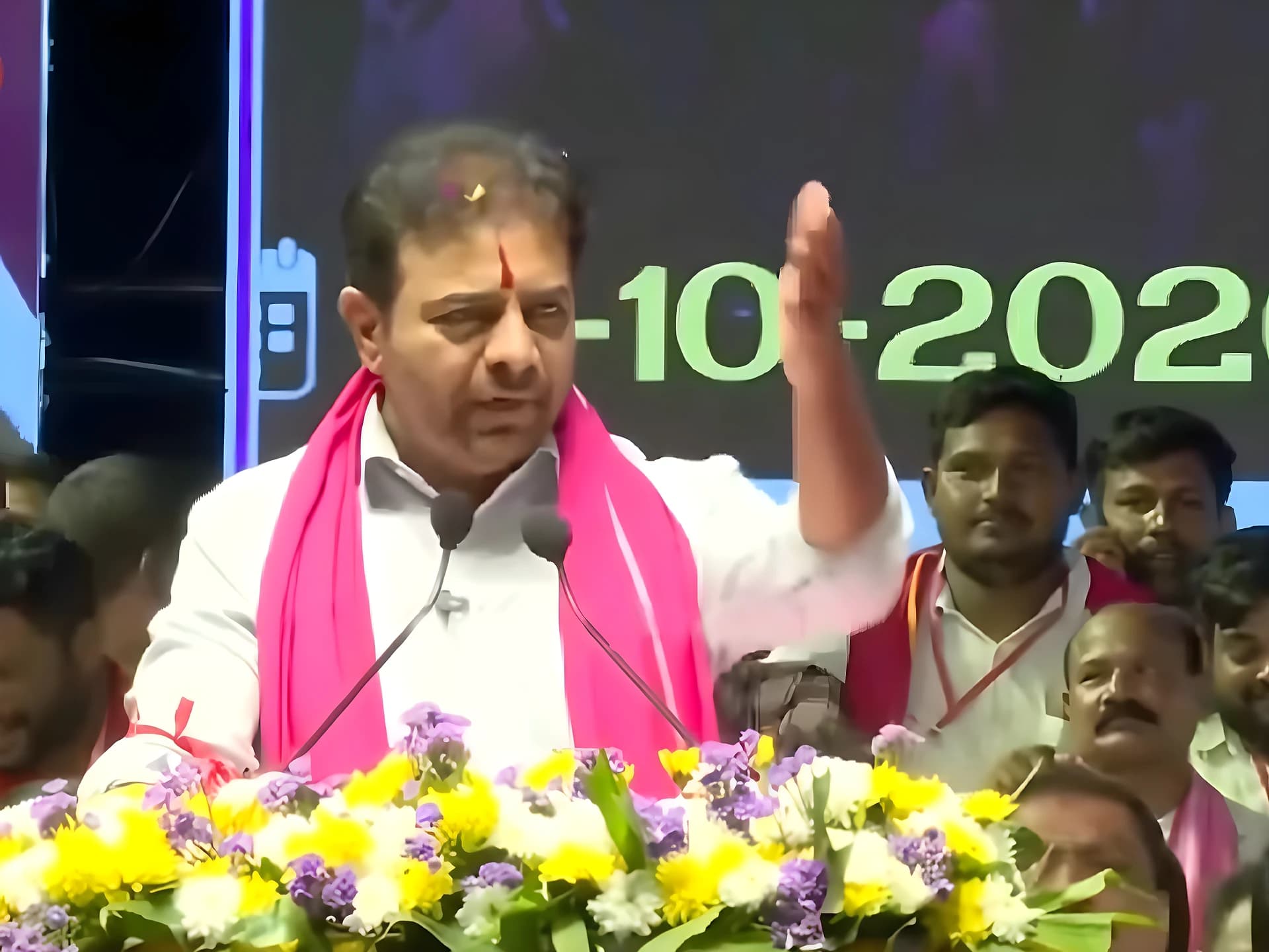 బొగ్గు సప్లై ఆపితే దక్షిణాదికి చీకటే: KTR