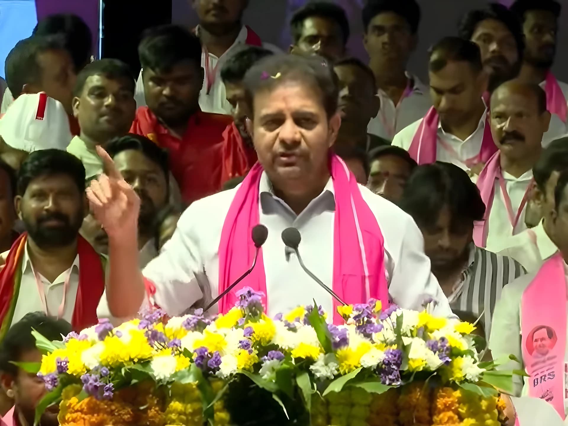 సింగరేణిని ప్రైవేట్ పరం చేస్తారా? KTR ఫైర్!