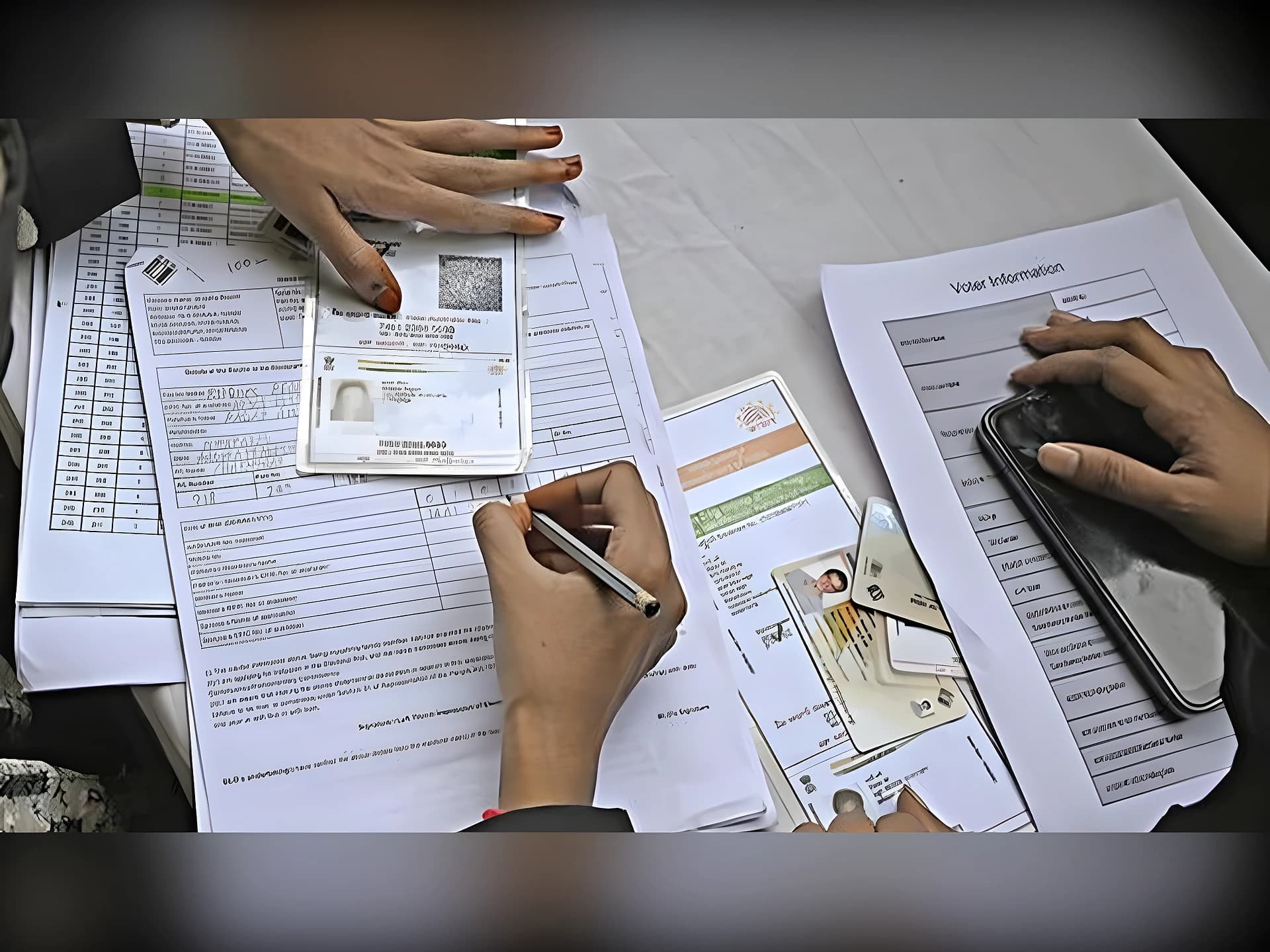 కొత్త ఓటరు కార్డు కోసం స్పెషల్ క్యాంపులు