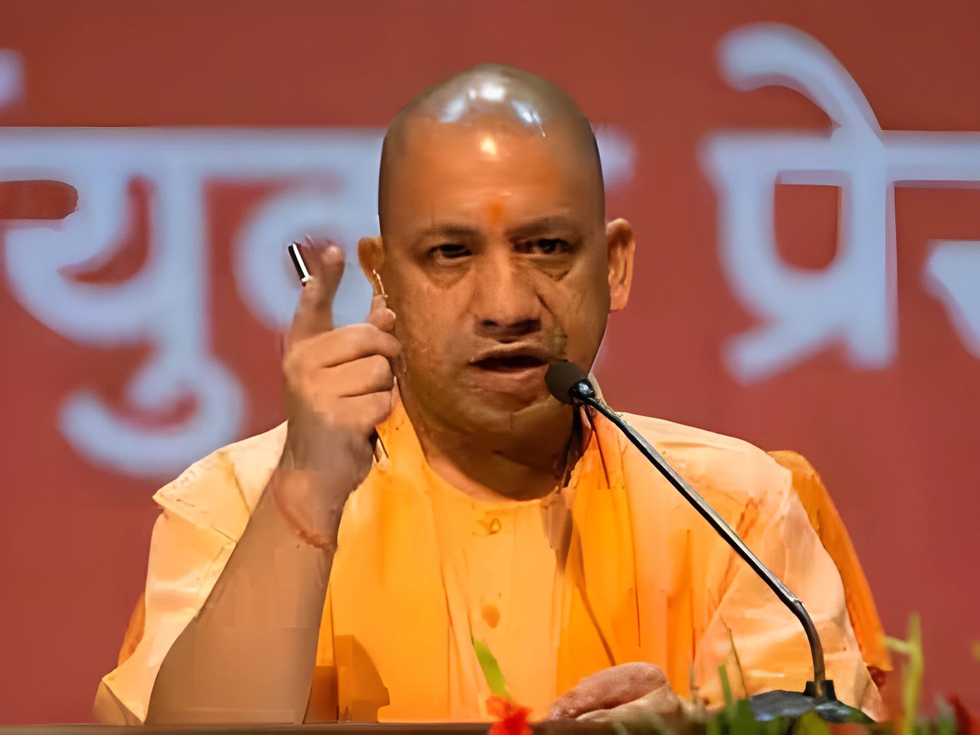పవర్ కోసం యూత్ని వాడుకుంటున్నారు: UP CM