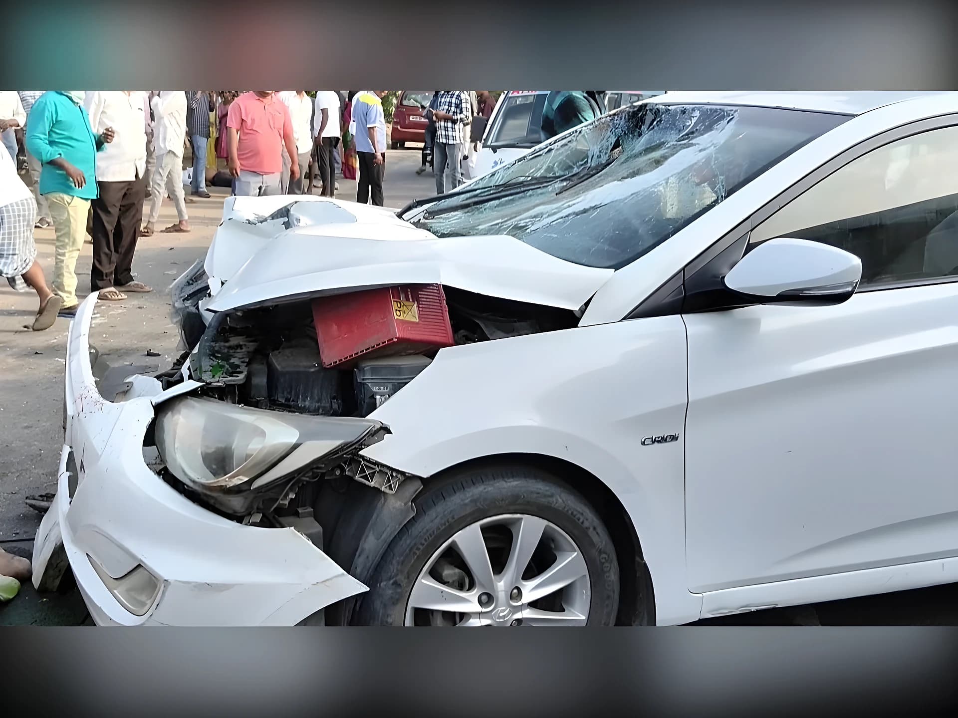 వెల్గటూర్ వద్ద రోడ్డు ప్రమాదం