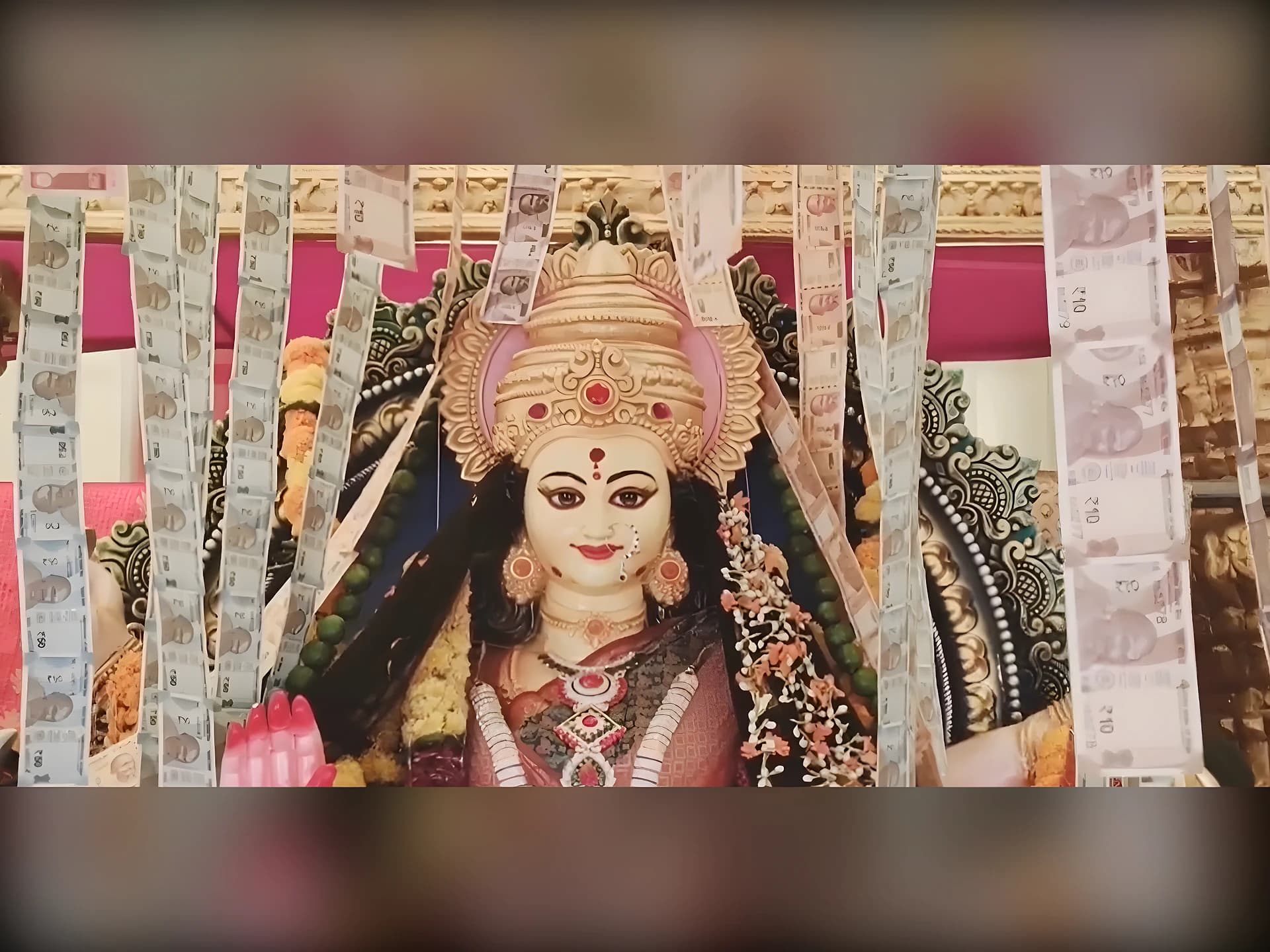 మర్లపాడులో దుర్గామాత అలంకరణ