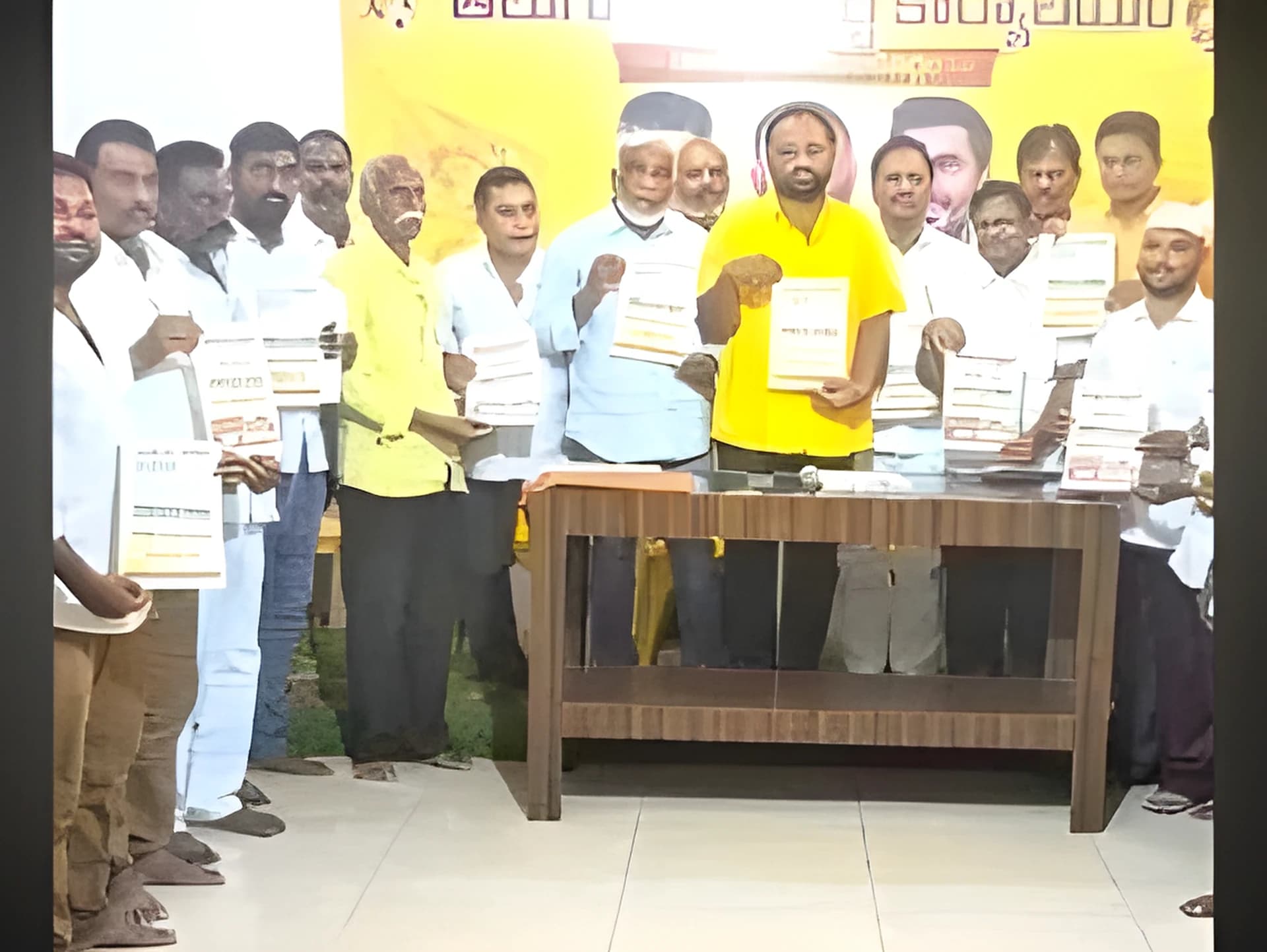 ‘చెప్పాం.. చేస్తున్నాం' పోస్టర్ ఆవిష్కరణ