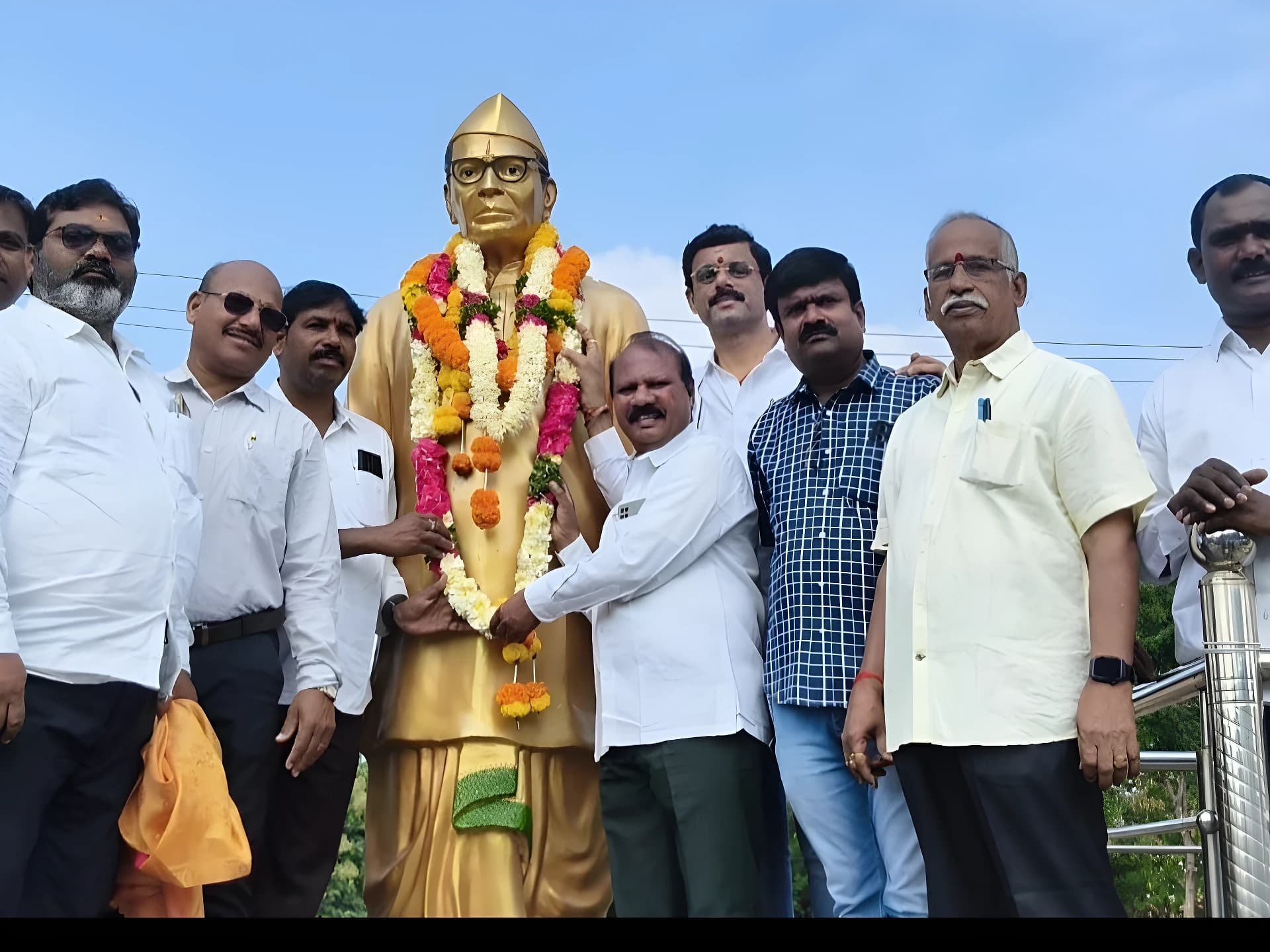 కొండా లక్ష్మణ్ బాపూజీ సేవలు స్ఫూర్తిదాయకం: MLA