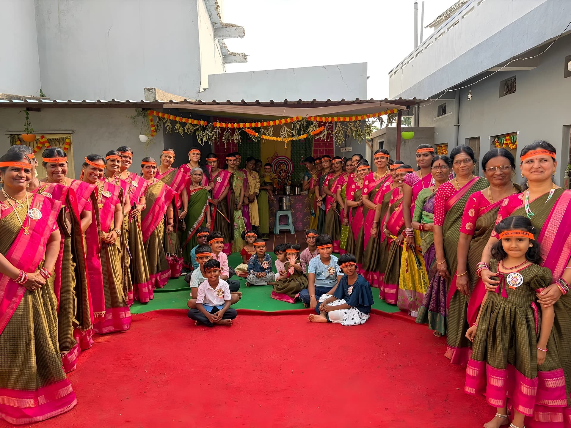 మహిళల ప్రత్యేక గణపతి.. నిమజ్జనం కూడా వాళ్లే!