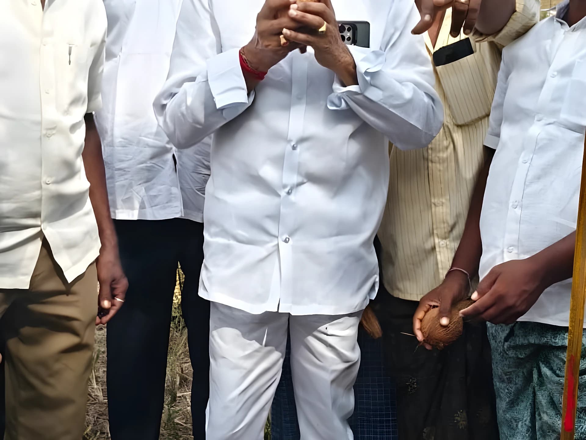 తురిమెర్లలో స్మశాన వాటిక పనులకు శంకుస్థాపన