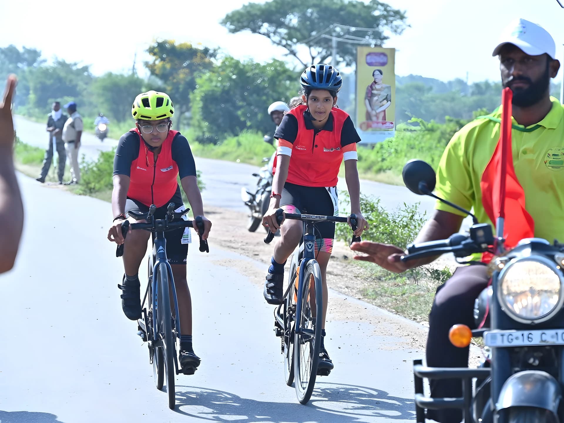 నిజామాబాద్లో అస్మిత రోడ్ సైక్లింగ్ పోటీలు