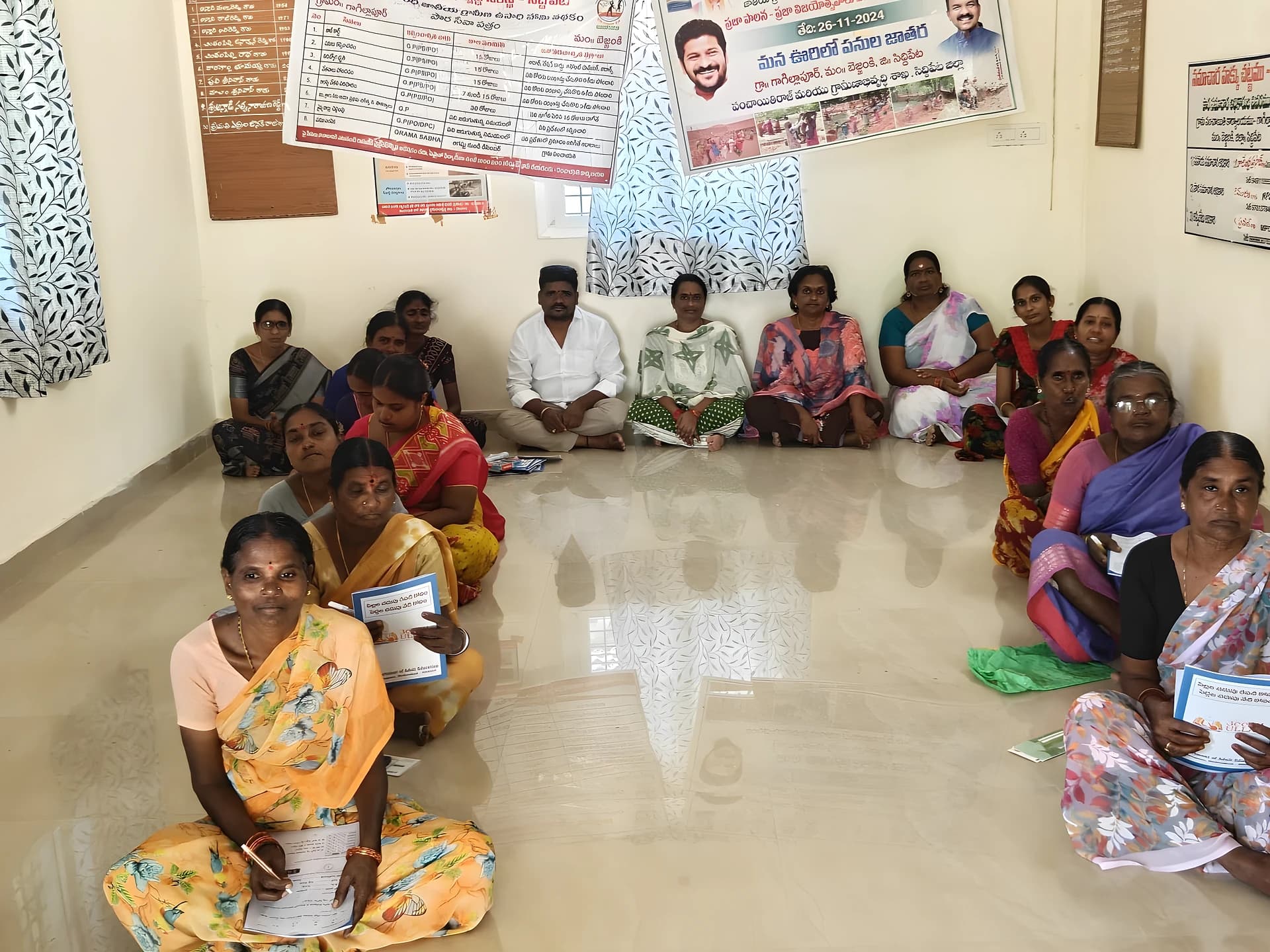 అక్షరాస్యతతోనే సాధికారత సాధ్యం: సర్పంచ్