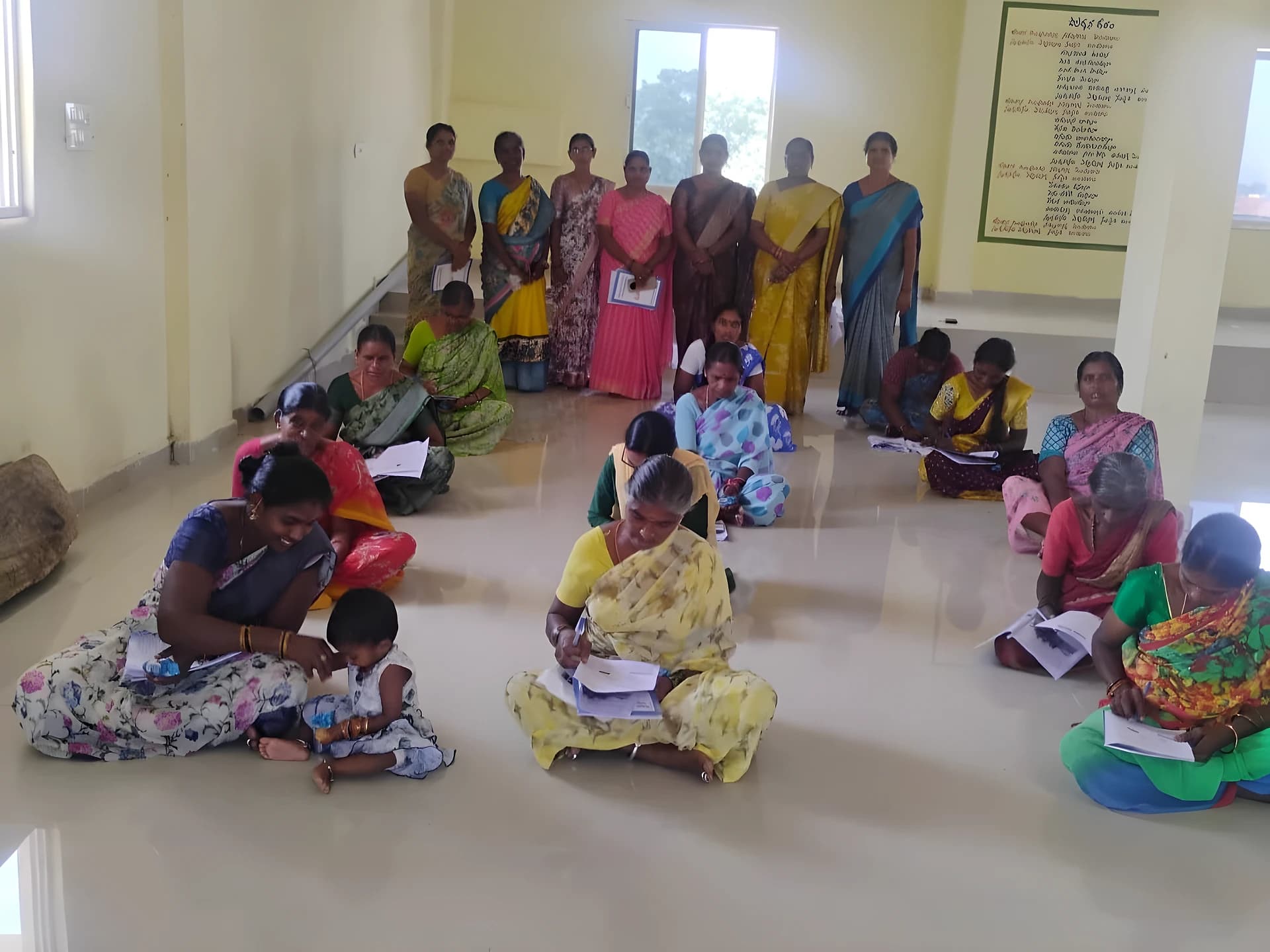 చదువుకు వయసు లేదు.. అక్షరాస్యత పరీక్షలు