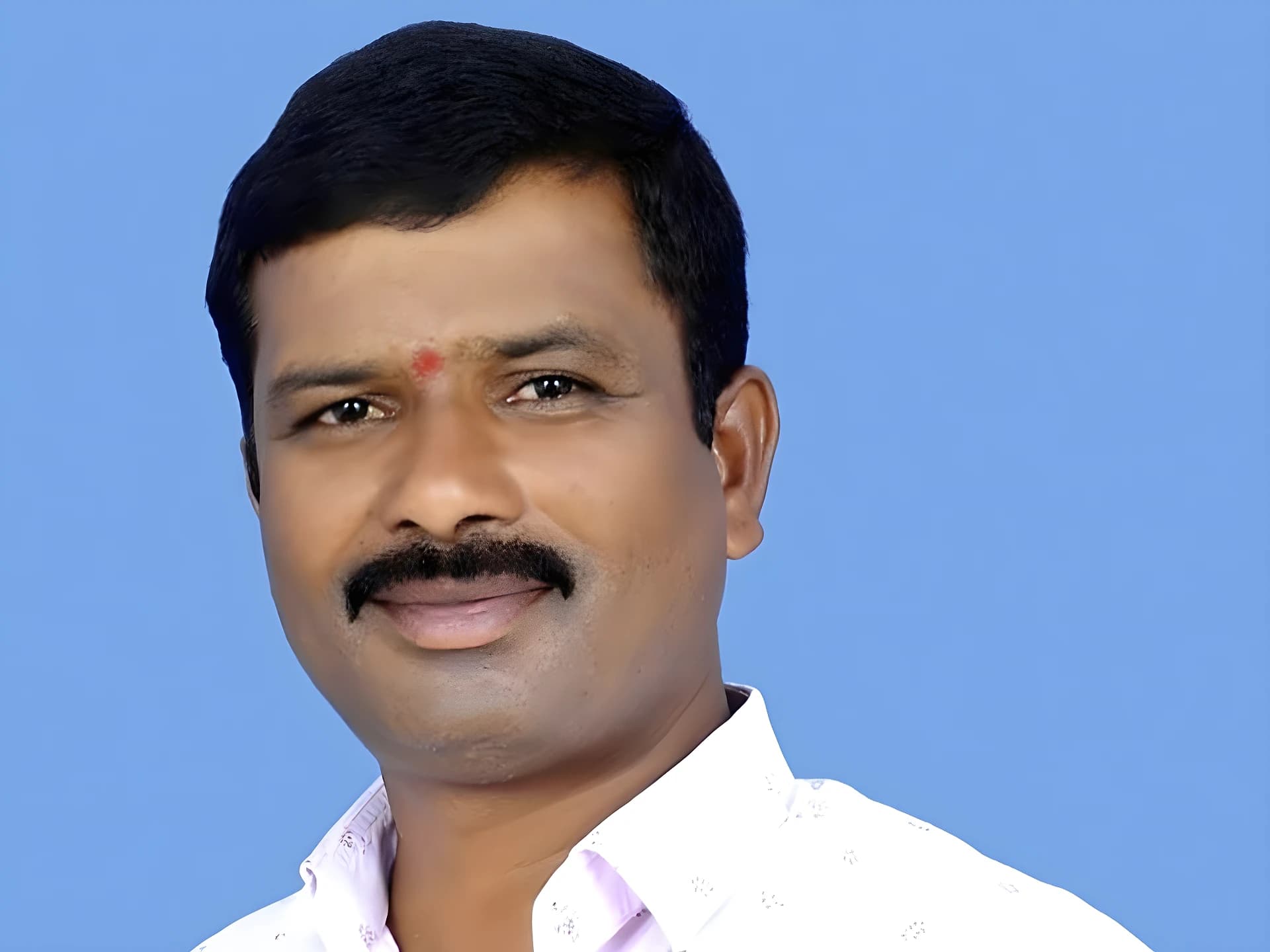 విగ్రహం ధ్వంసం చేసిన వారిపై చర్యలు తీసుకోవాలి