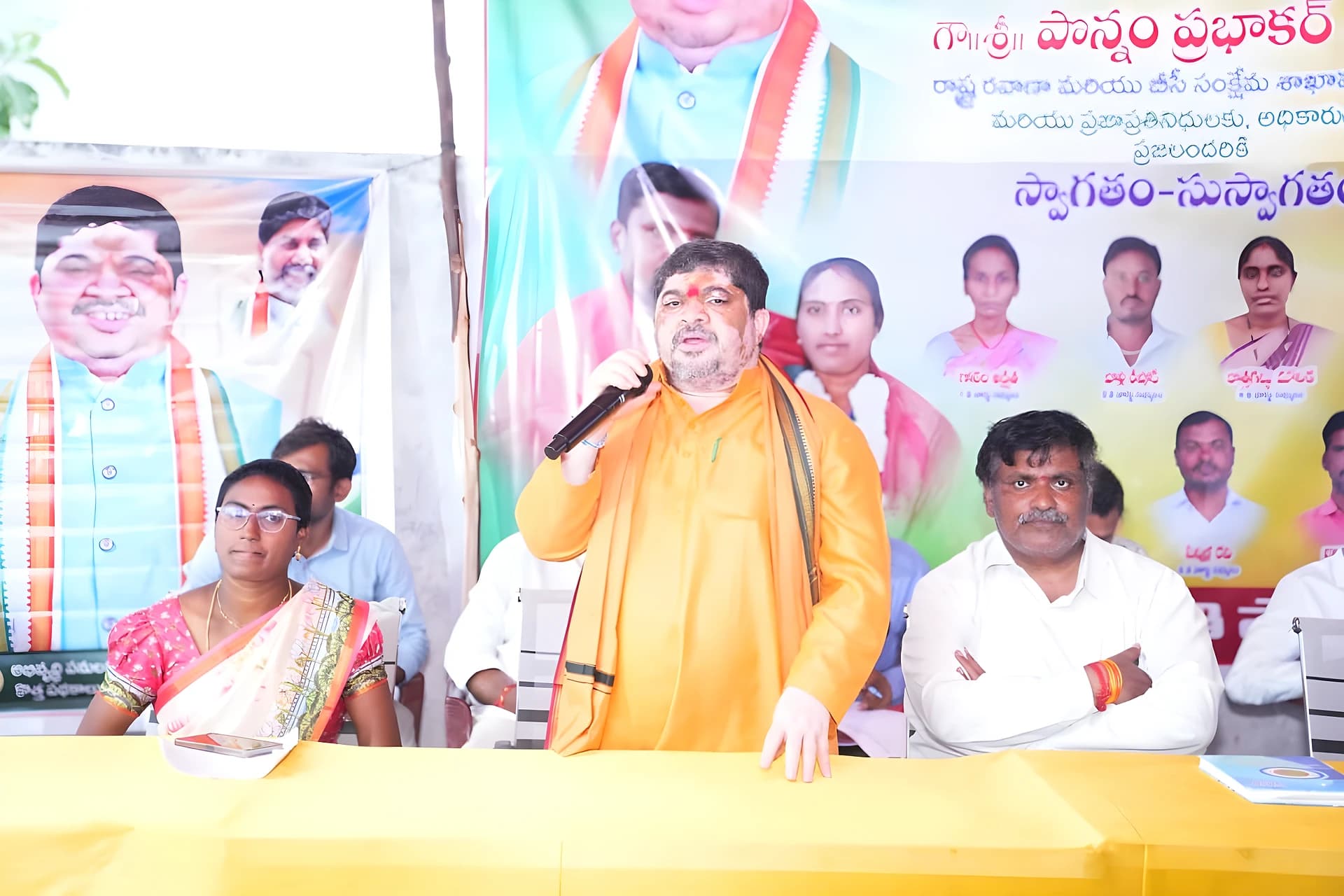 పల్లె సమస్యలే ఎజెండా.. అభివృద్ధే లక్ష్యం!