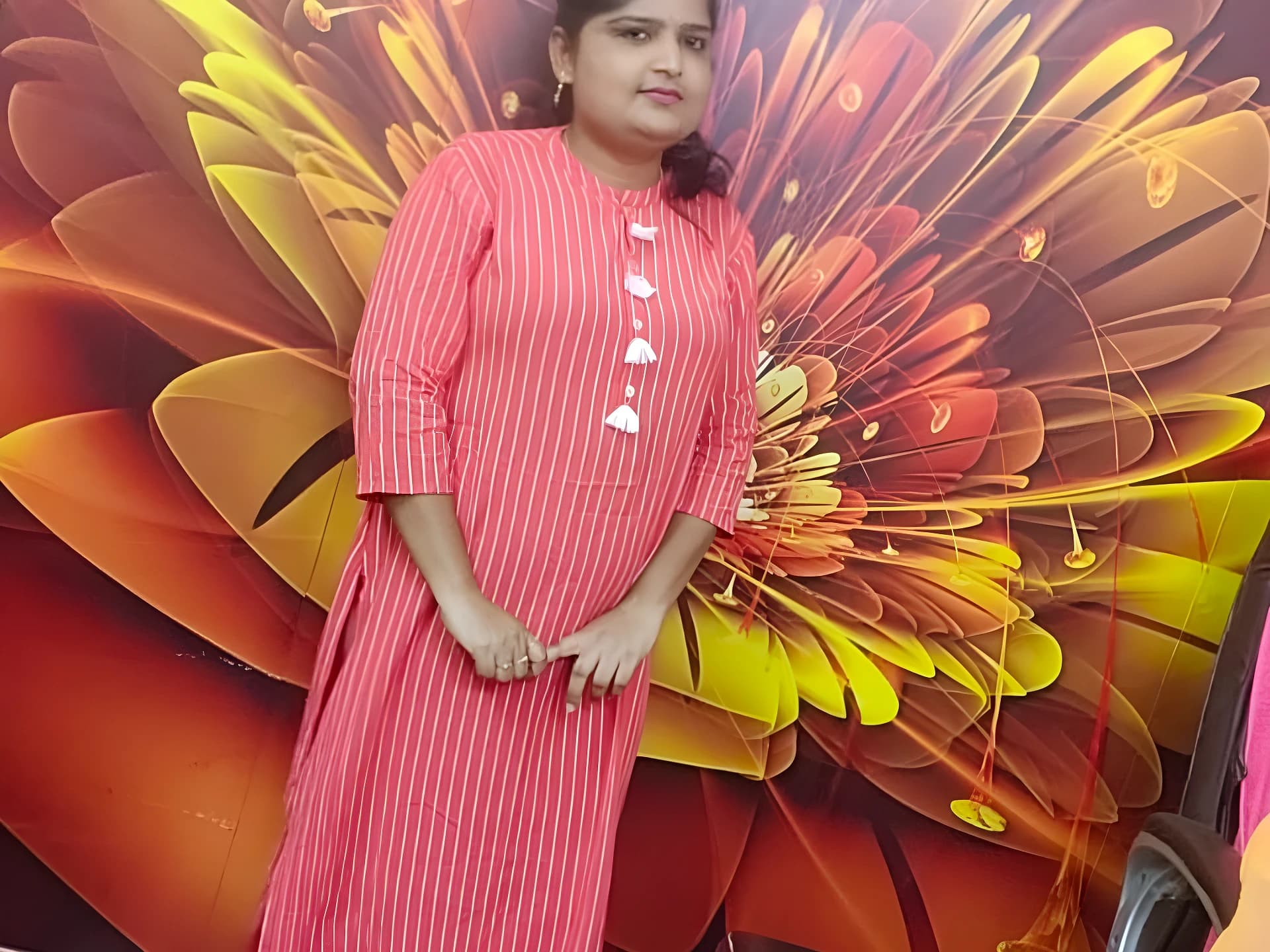 స్కూల్ రుణం తీర్చుకుంటున్న పాత స్టూడెంట్స్