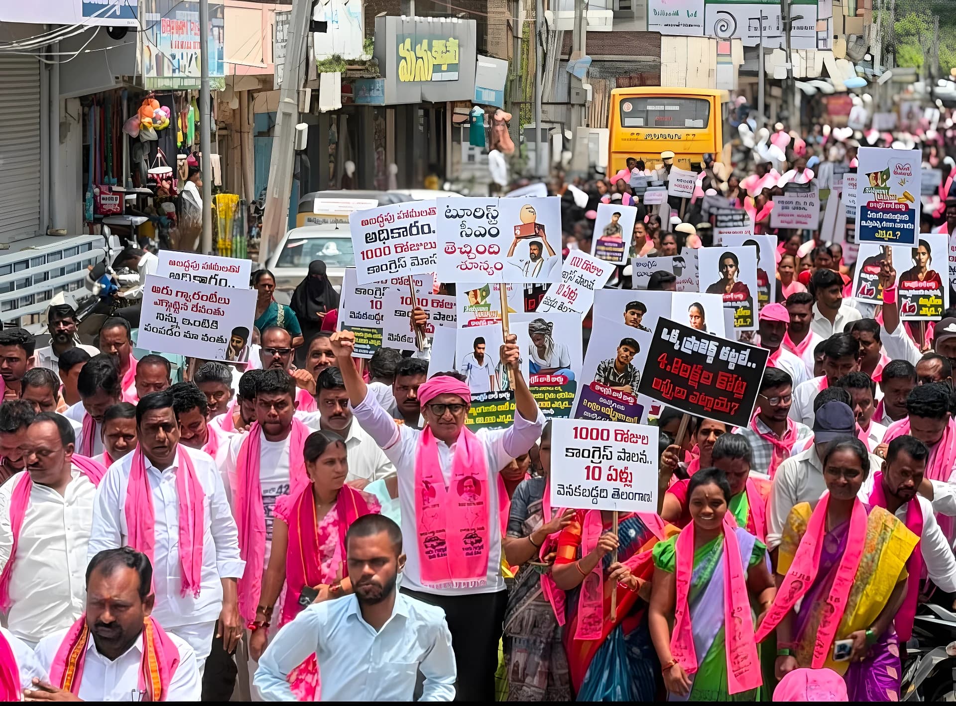 420 హామీలు.. కోరుట్లలో బీఆర్ఎస్ భారీ ర్యాలీ!