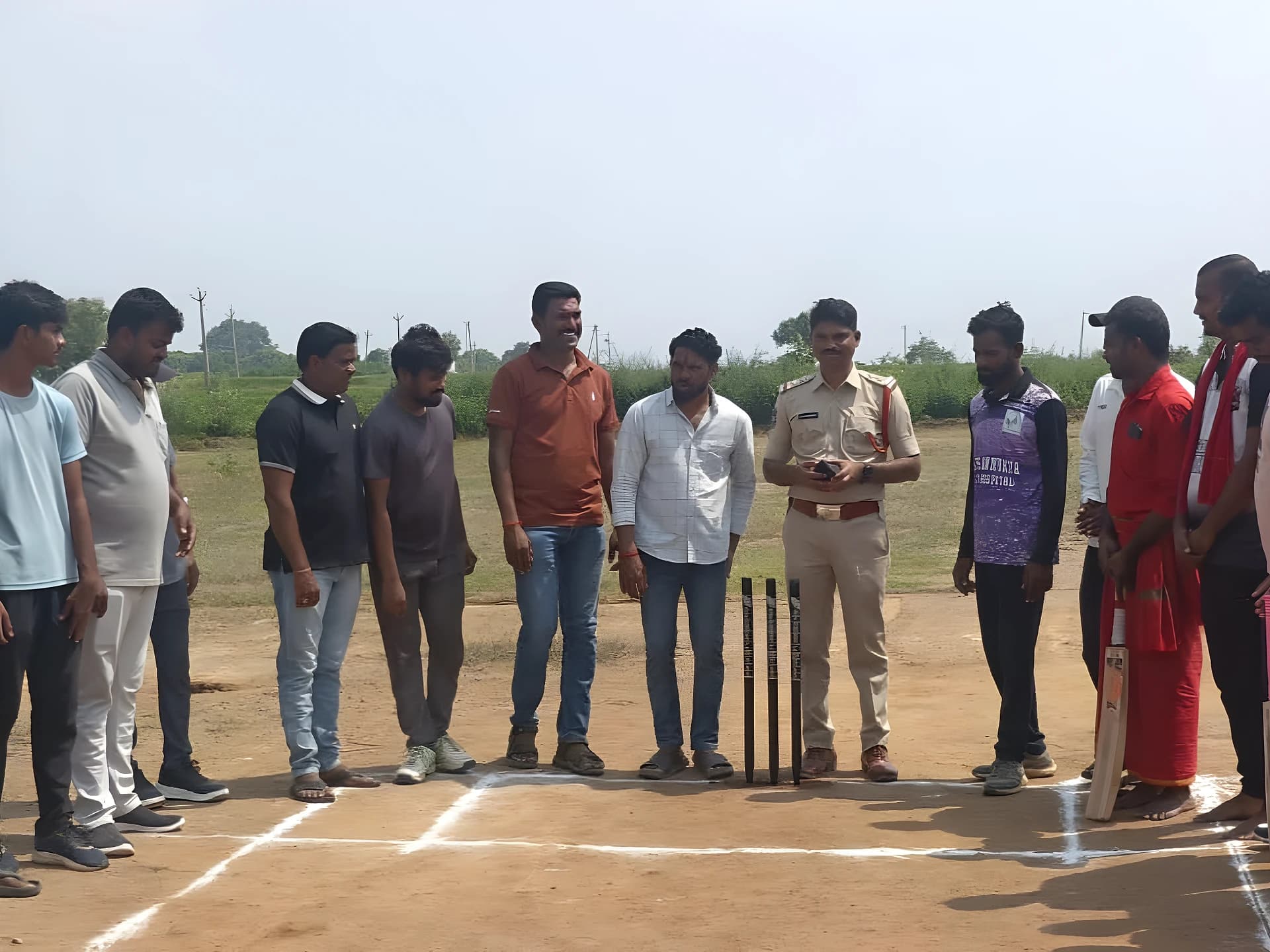 ఇబ్రహీంపట్నంలో పోలీస్ క్రికెట్ లీగ్