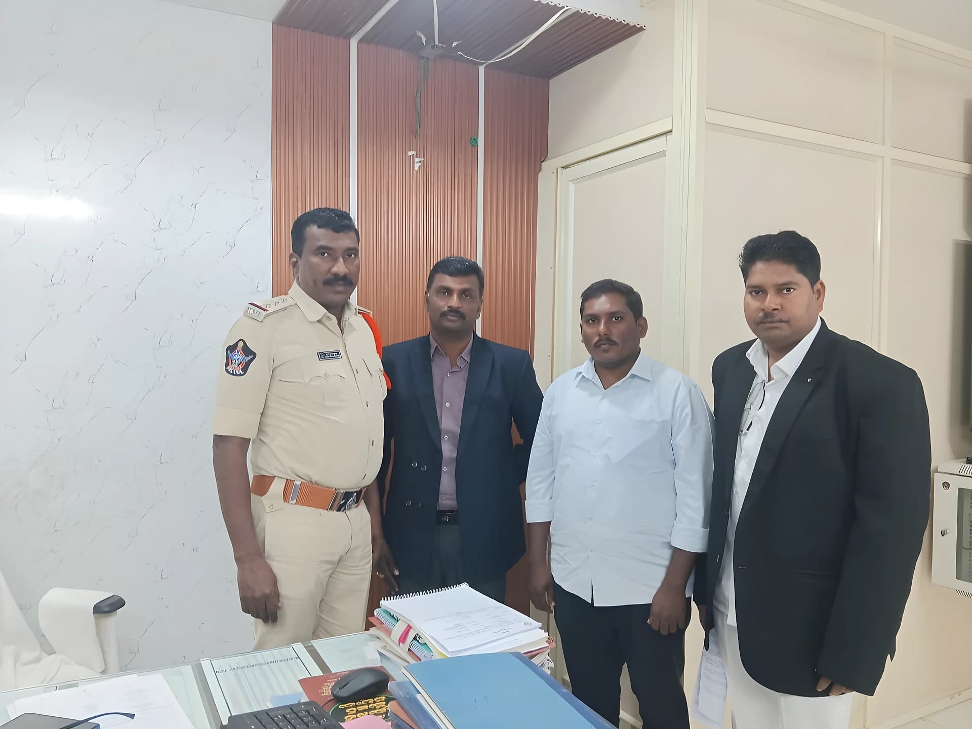 అద్దంకి తహశీల్దార్పై ఎఫ్ఐఆర్.. కులవివక్ష ఆరోపణ!