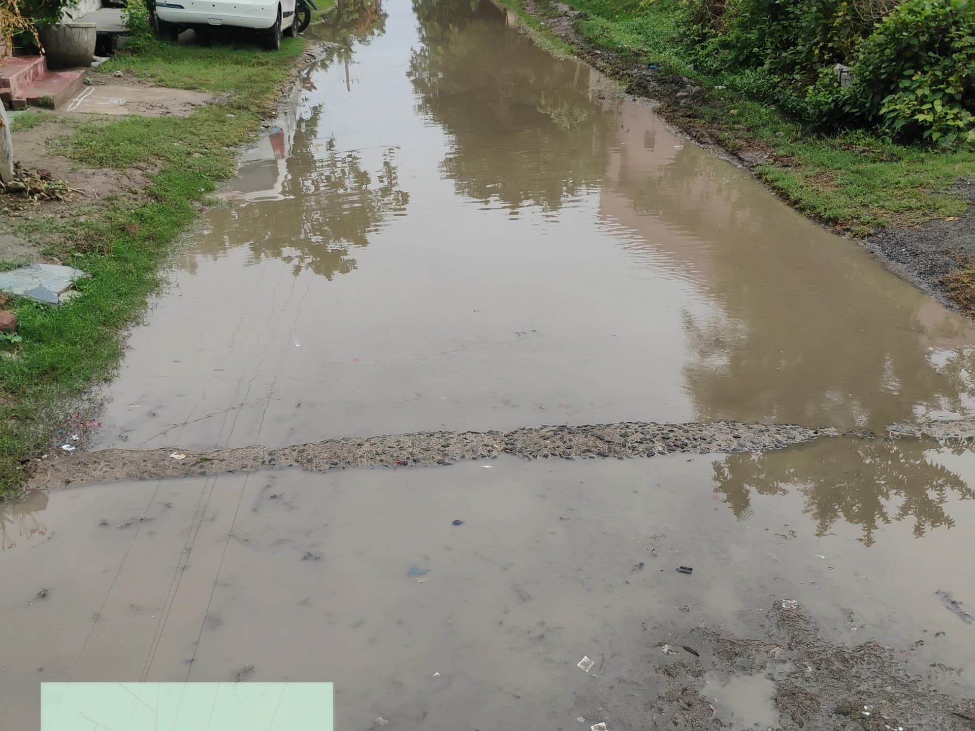 స్వర్ణ గ్రామంలో సమస్యలు పట్టించుకోరా?