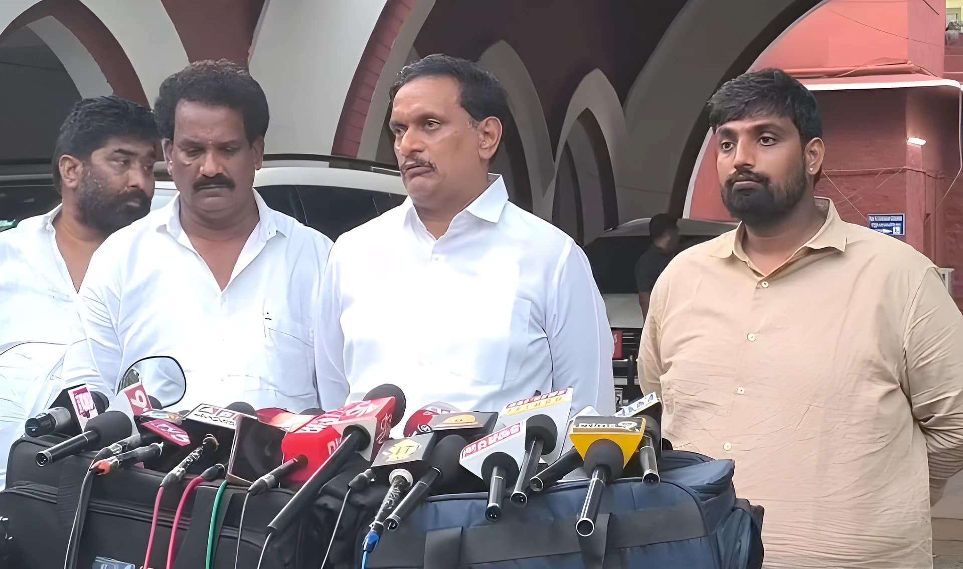 విజయవాడ ట్రాఫిక్ సమస్యల పరిష్కారమే లక్ష్యం