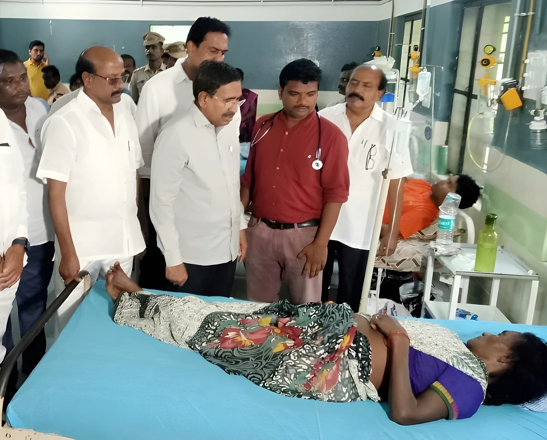 ఉయ్యూరులో డయేరియా కలకలం... పారాహుషార్