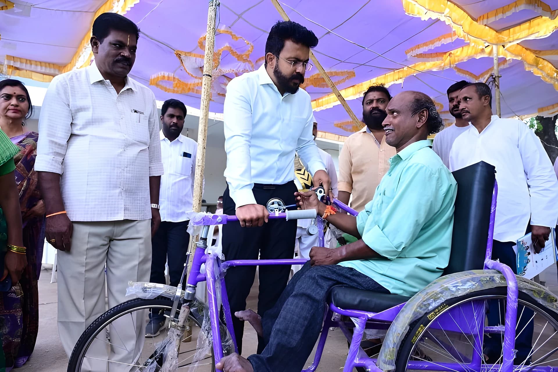 వృద్ధులు, దివ్యాంగులకు ఫాస్ట్ సొల్యూషన్స్! 🏛️