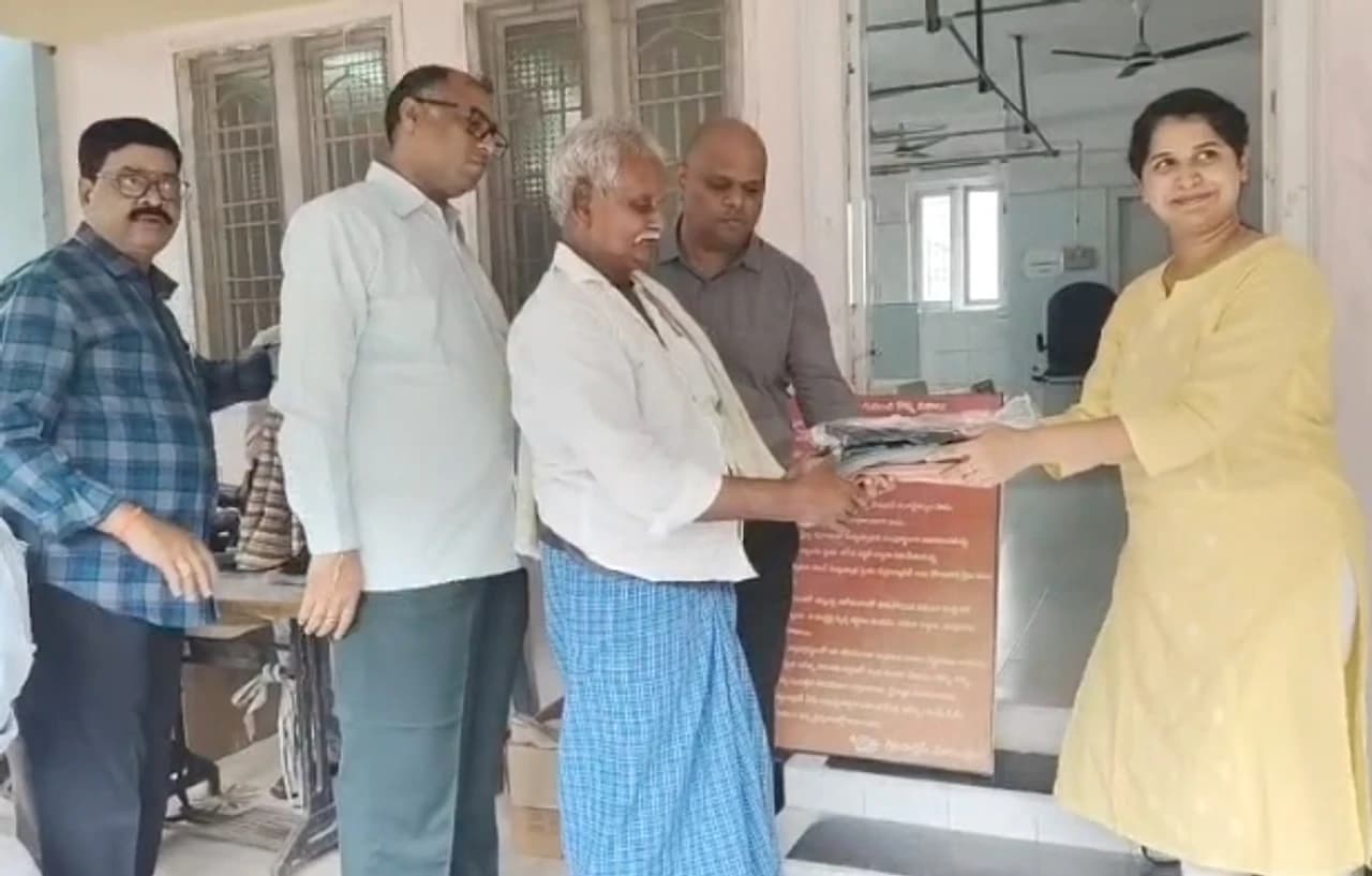 కమ్యూనిటీ హెల్త్ సెంటర్కు జర్మనీ వైద్యుల ప్రశంస