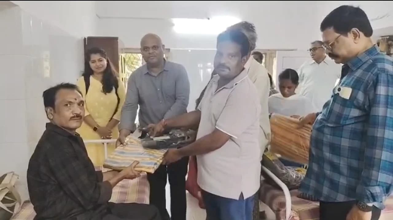 కమ్యూనిటీ హెల్త్ సెంటర్కు జర్మనీ వైద్యుల ప్రశంస