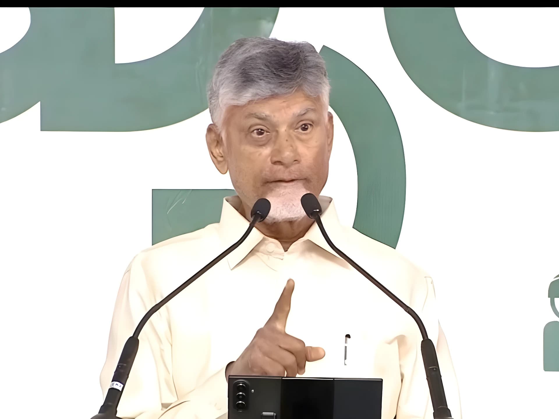మెగా డీఎస్సీలో నో కరప్షన్: సీఎం చంద్రబాబు