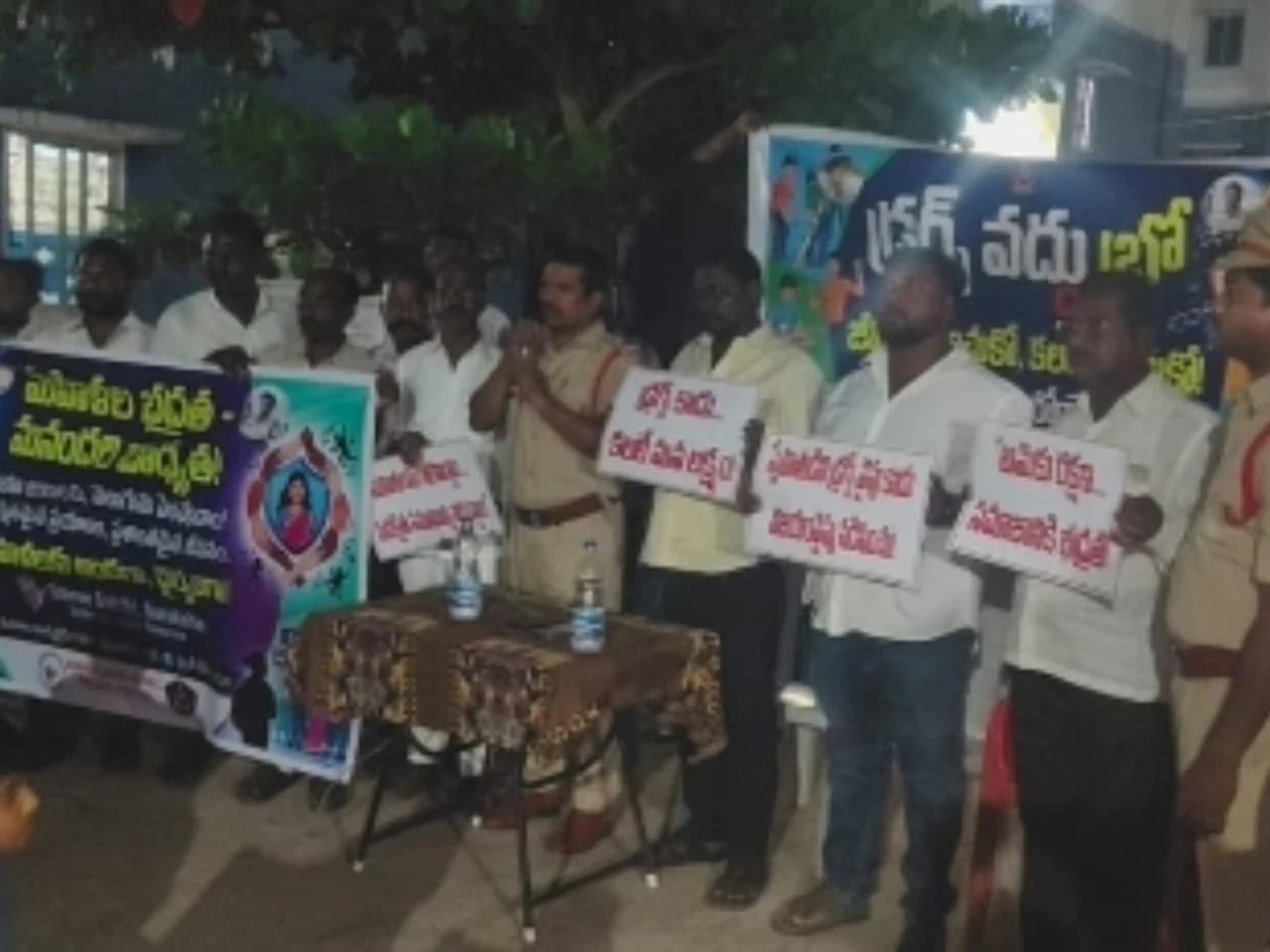 యువత డ్రగ్స్కు దూరంగా ఉండాలి: CI