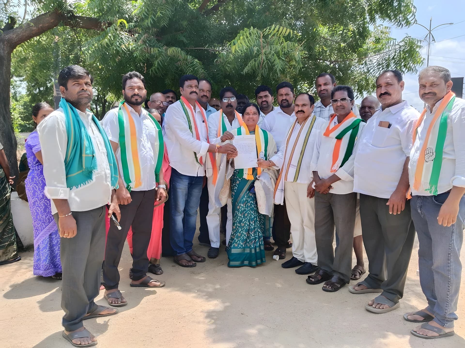 డొంకేశ్వర్ మహిళా కాంగ్రెస్ అధ్యక్షురాలిగా సువర్ణ