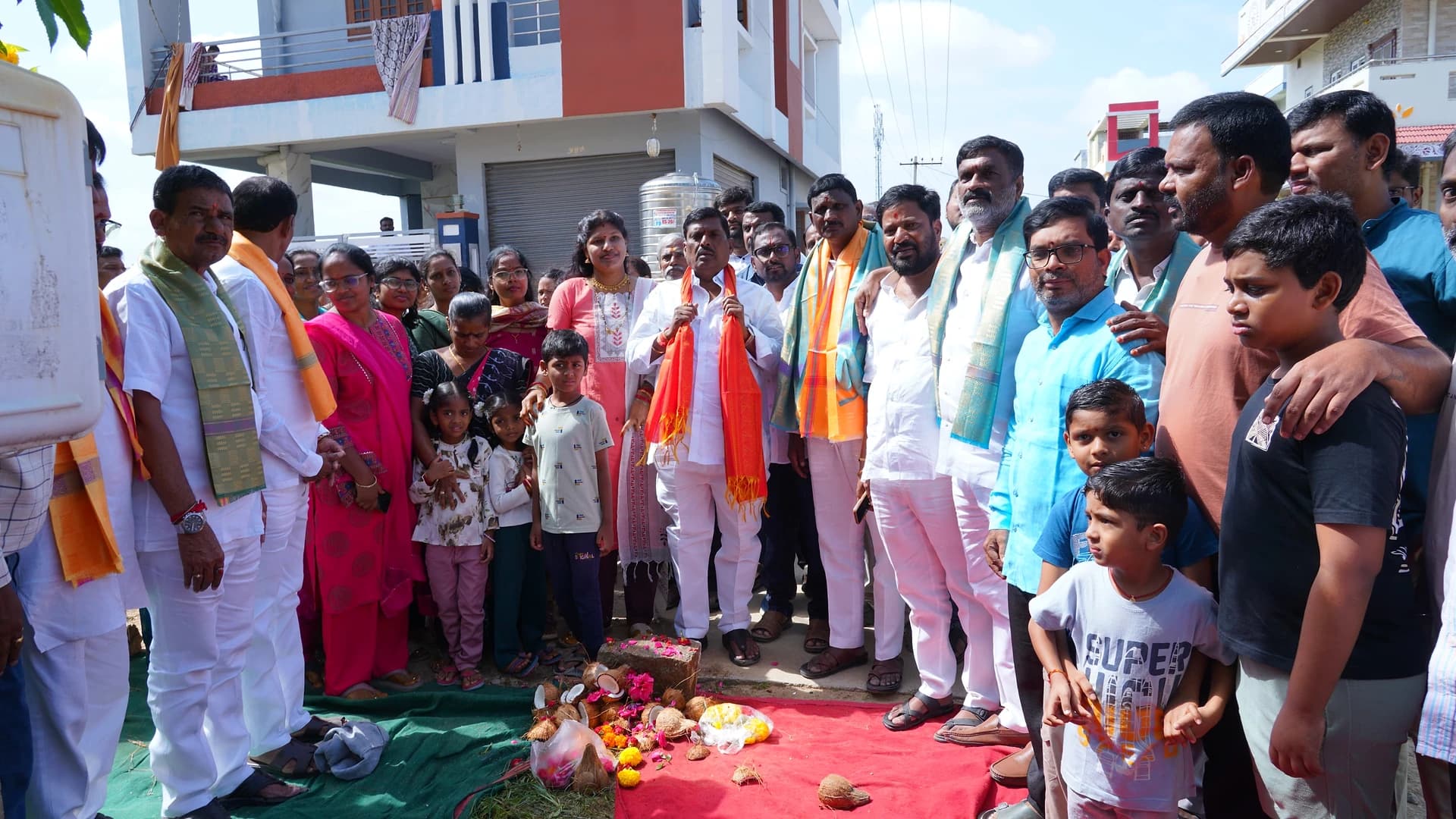 అమీన్పూర్లో అభివృద్ధి పనులకు శంకుస్థాపన