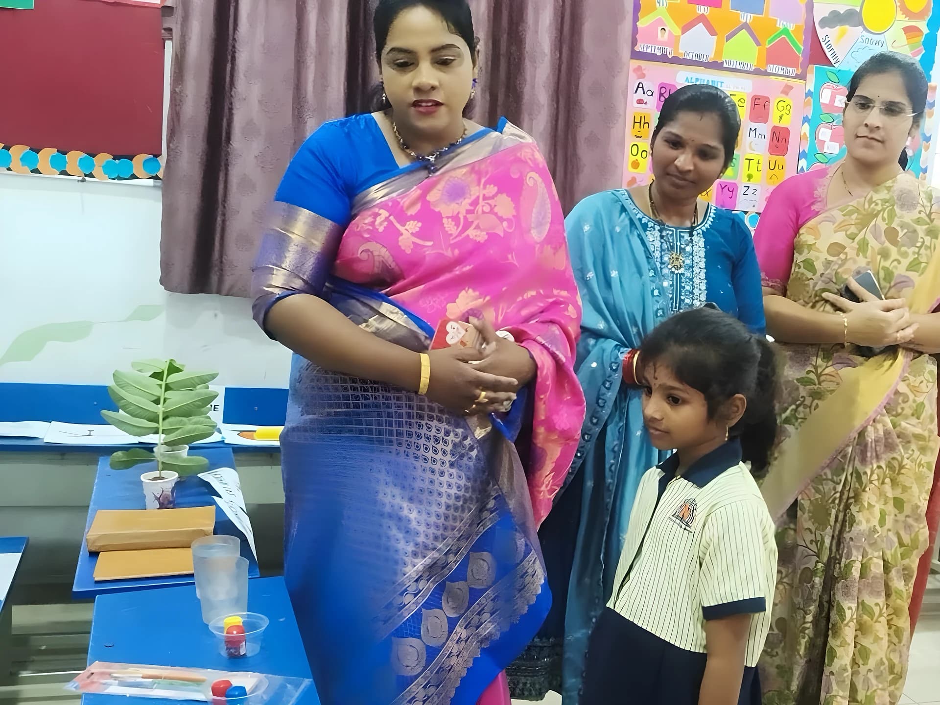 విద్యార్థుల్లో లీడర్షిప్ స్కిల్స్ పెంచేలా కార్యక్రమం
